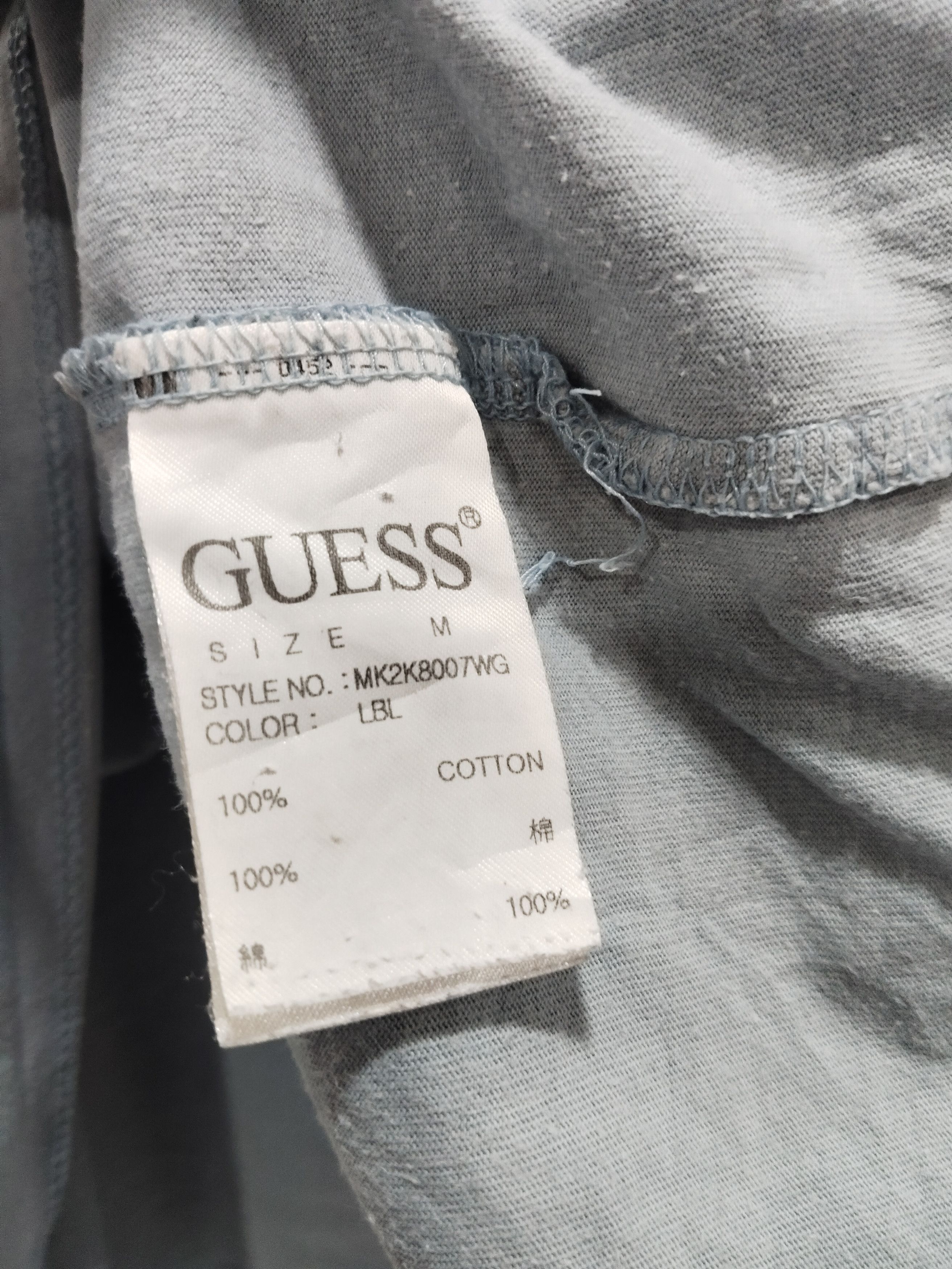 Guess × Vintage Vintage Y2K Guess Big Logo Streetwear Tshirt Size US M / EU 48-50 / 2 - 5 Thumbnail