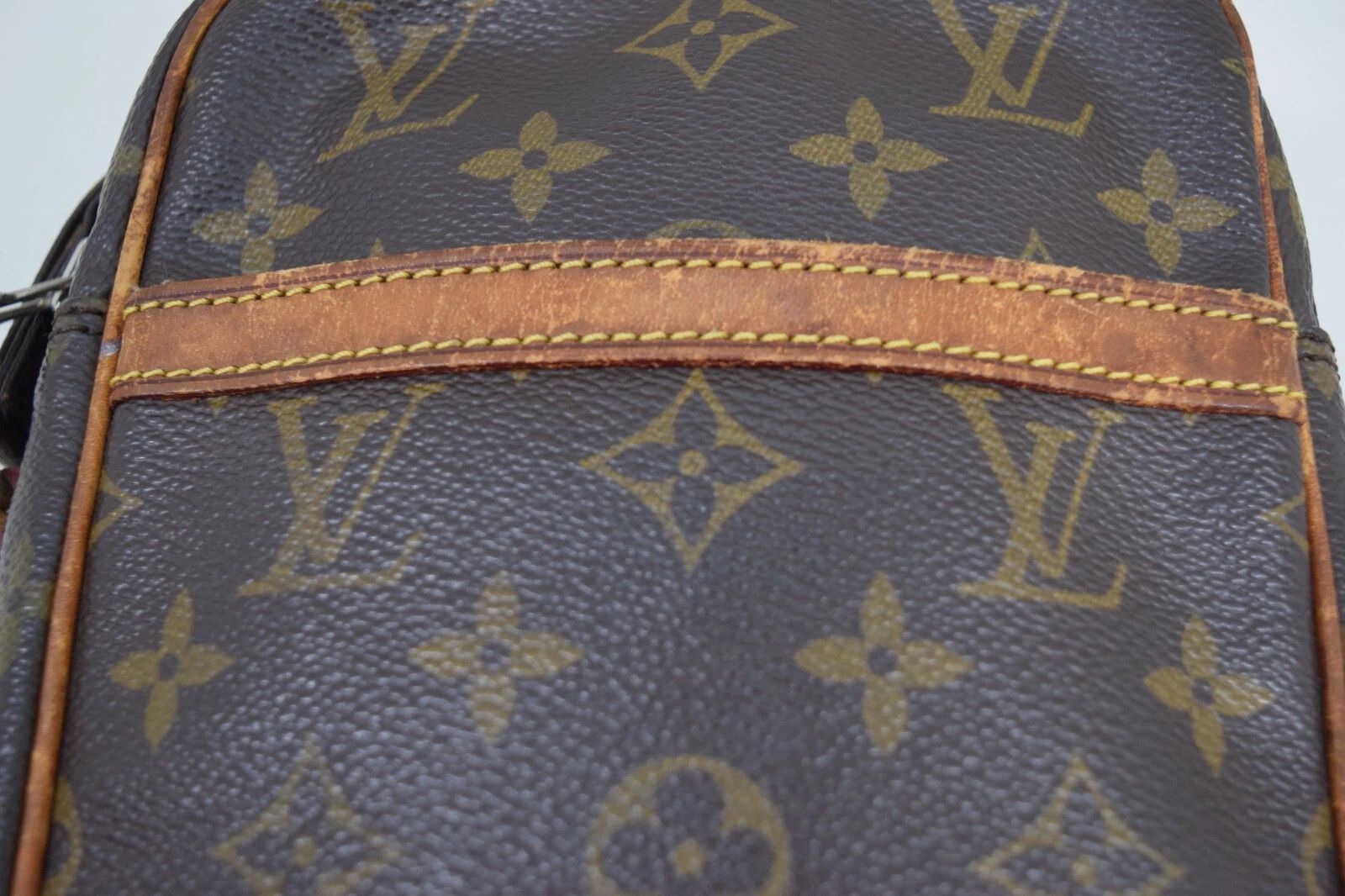 Louis Vuitton Auth Louis Vuitton Danube Crossbody Bag Monogram M45266 Size ONE SIZE - 14 Thumbnail