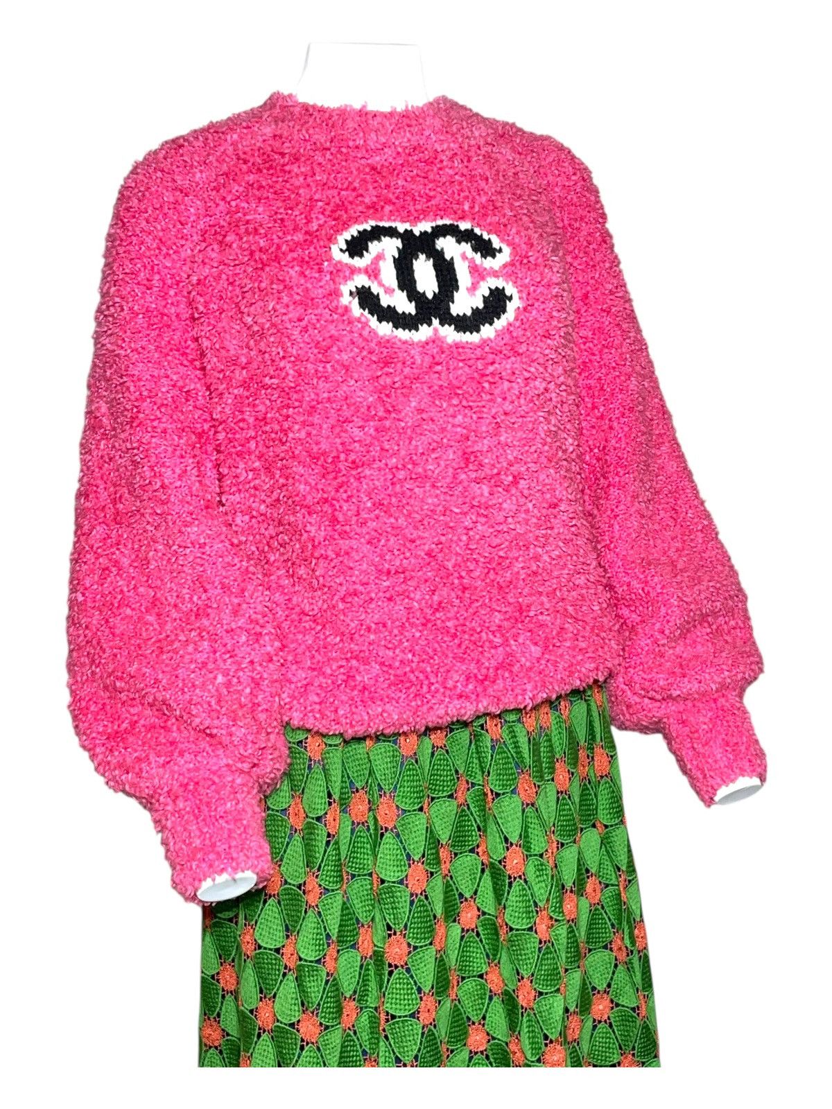 Chanel Chanel pink teddy sweater Size XS / US 0-2 / IT 36-38 - 1 Thumbnail