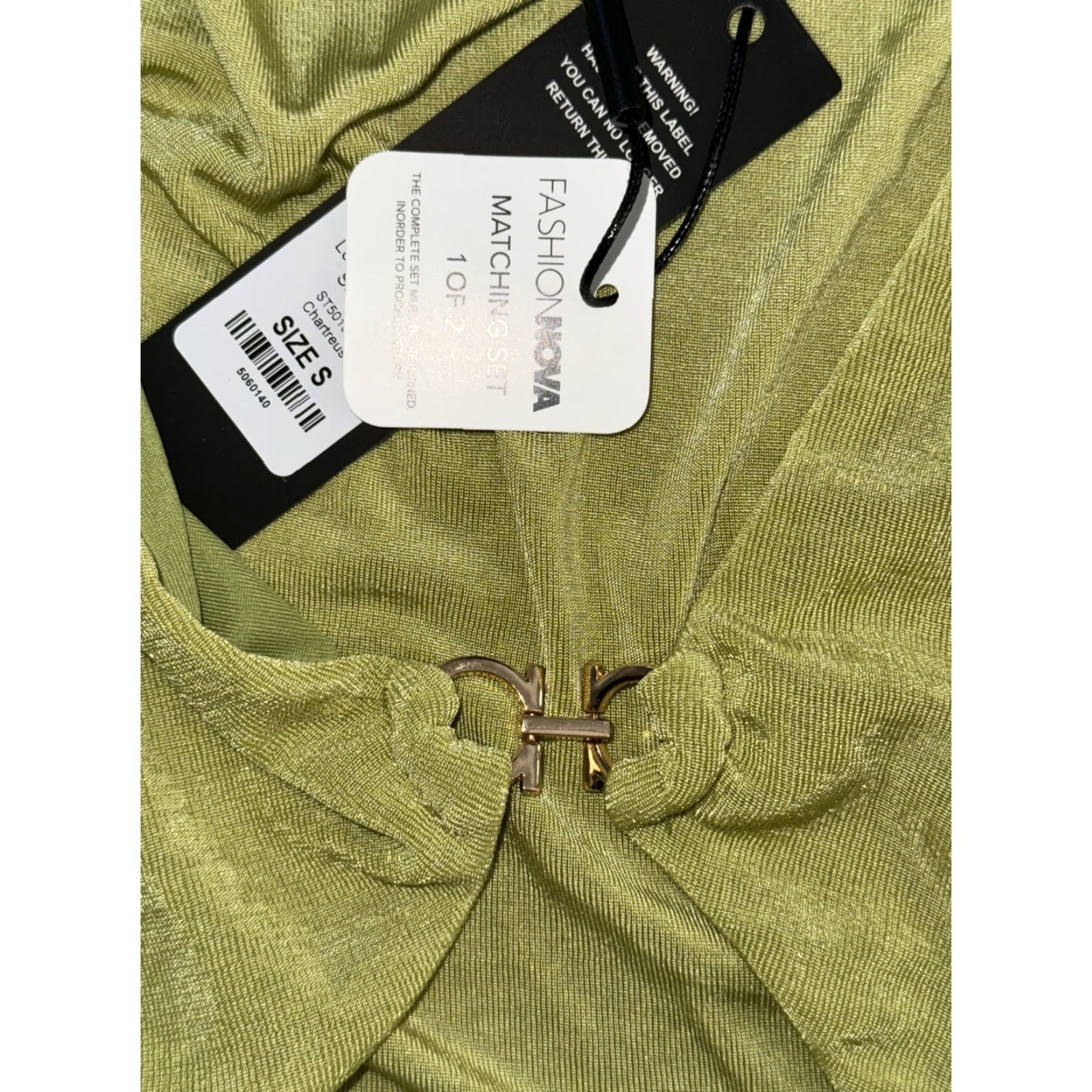 Fashion Nova Fashion Nova Cropped Shirt Green Size Small BNWT Size S / US 4 / IT 40 - 3 Thumbnail