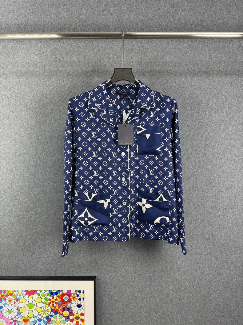 Louis Vuitton Louis Vuitton Blue presbyopic full print silk shirt Size XS / US 0-2 / IT 36-38 - 1 Thumbnail