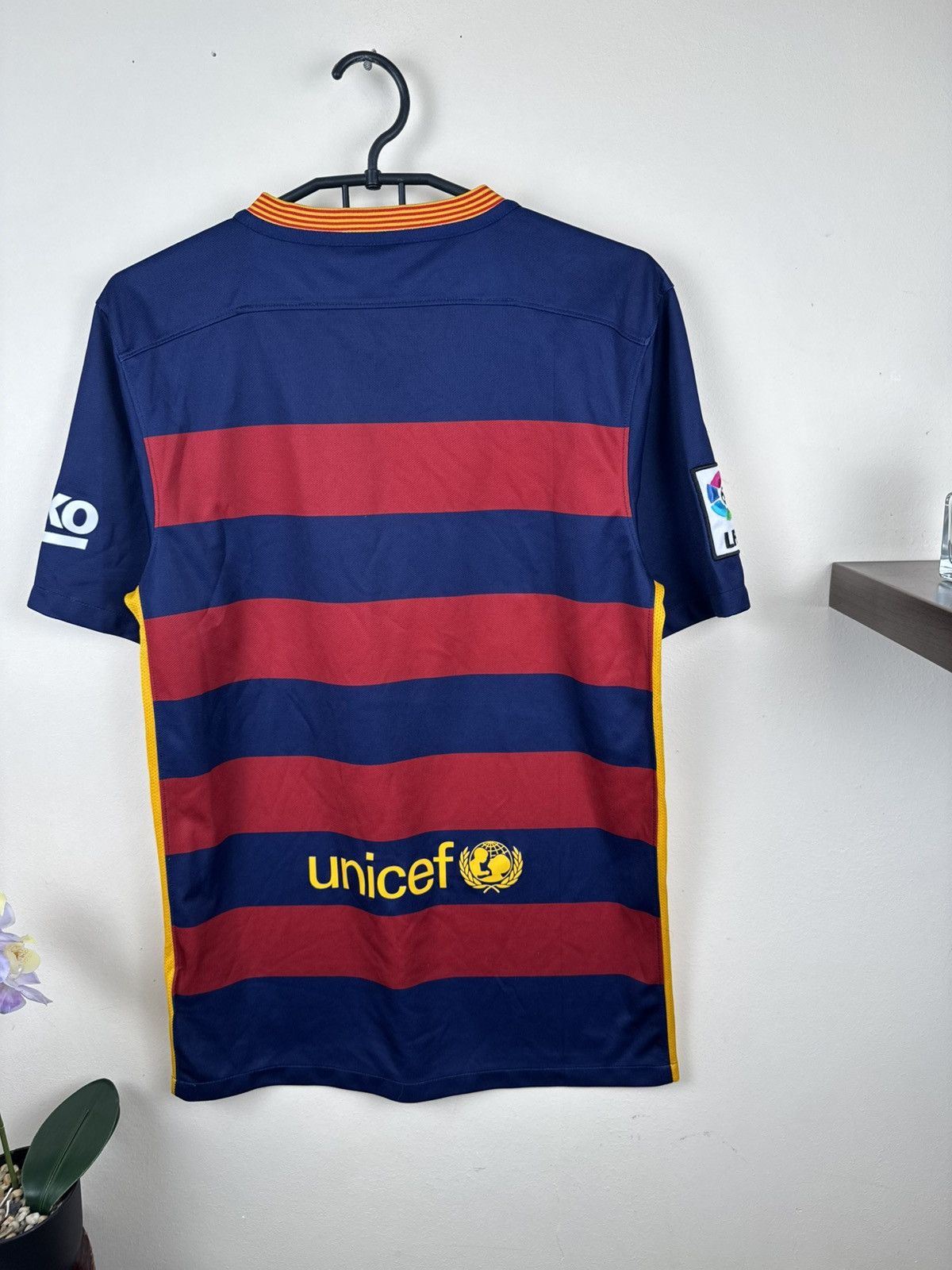 Nike Barcelona 2015 2016 Jersey Nike Home Kit Football Soccer S Size US S / EU 44-46 / 1 - 15 Thumbnail