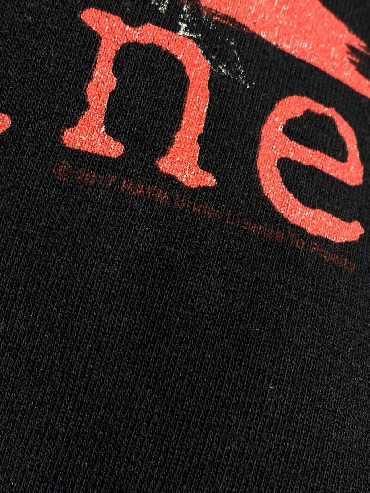 Band Tees 🔥 RAGE AGAINST THE MACHINE TEE GRUNGE T-SHIRT Size US XL / EU 56 / 4 - 4 Thumbnail