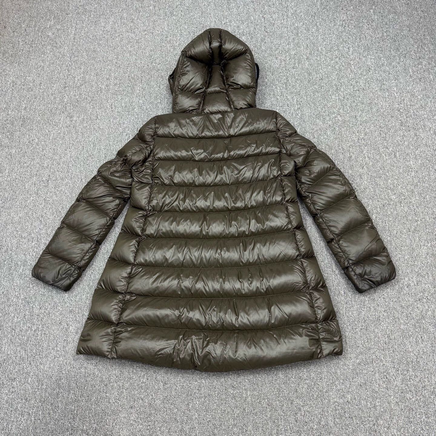 Moncler Moncler suyan down jacket olive green 1 99 new Size S / US 4 / IT 40 - 2 Thumbnail