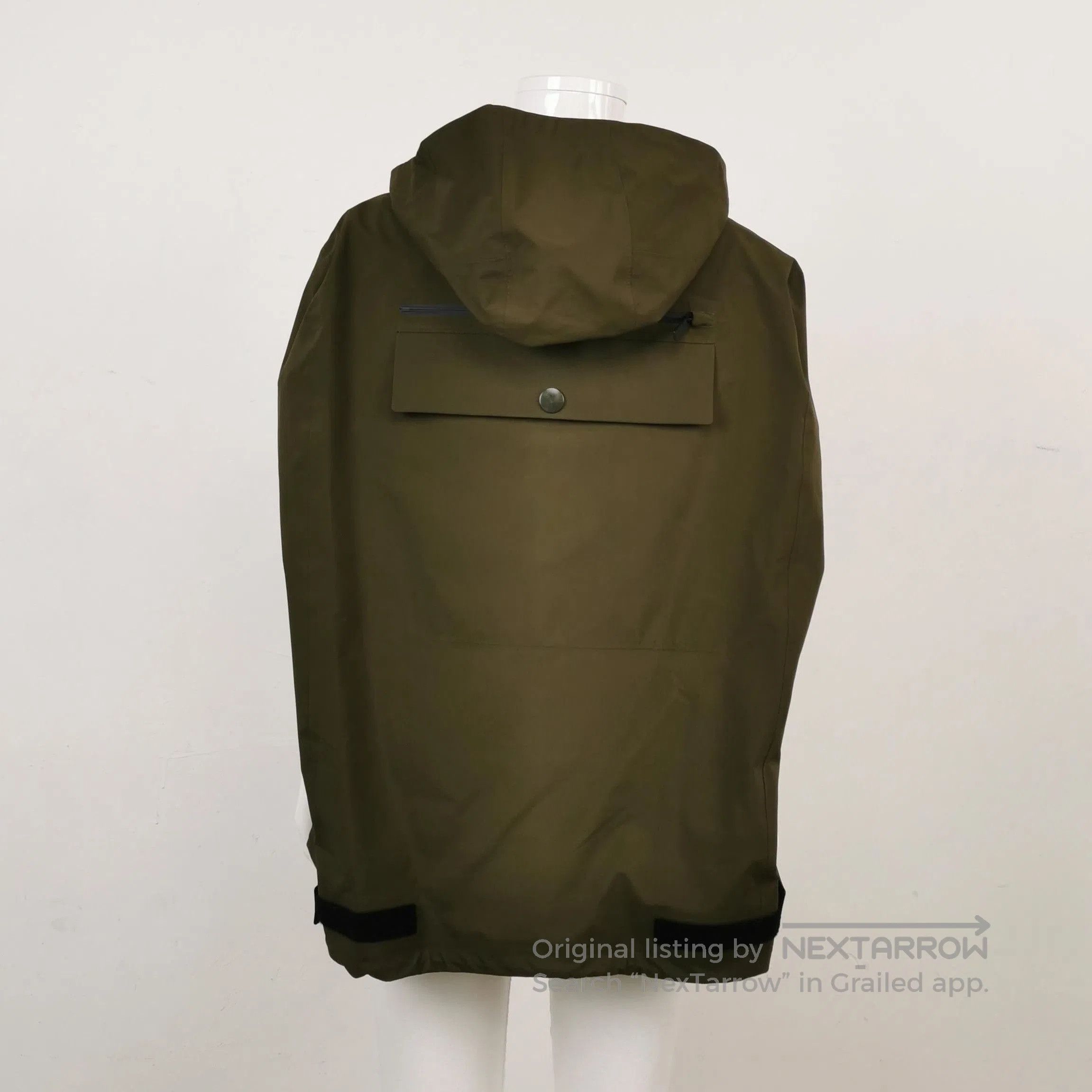 Prada Prada Logo Hooded Cape in Olive Green . Size S / US 4 / IT 40 - 1 Thumbnail