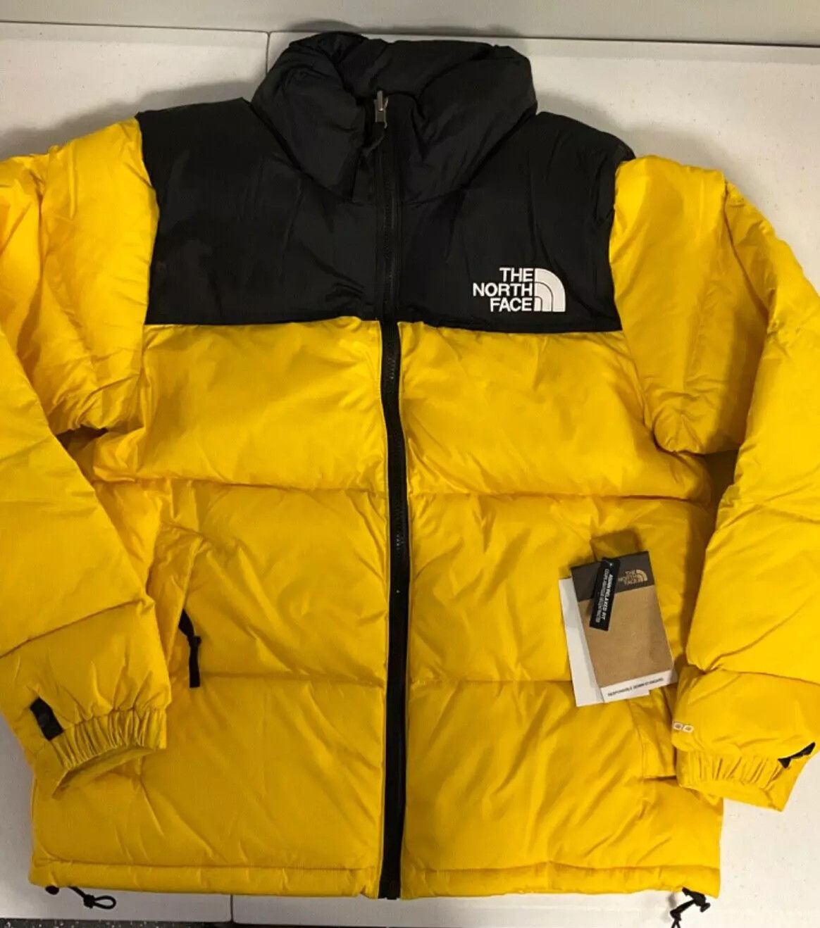 The North Face 1996 retro yellow north face puffer Size US L / EU 52-54 / 3 - 1 Thumbnail