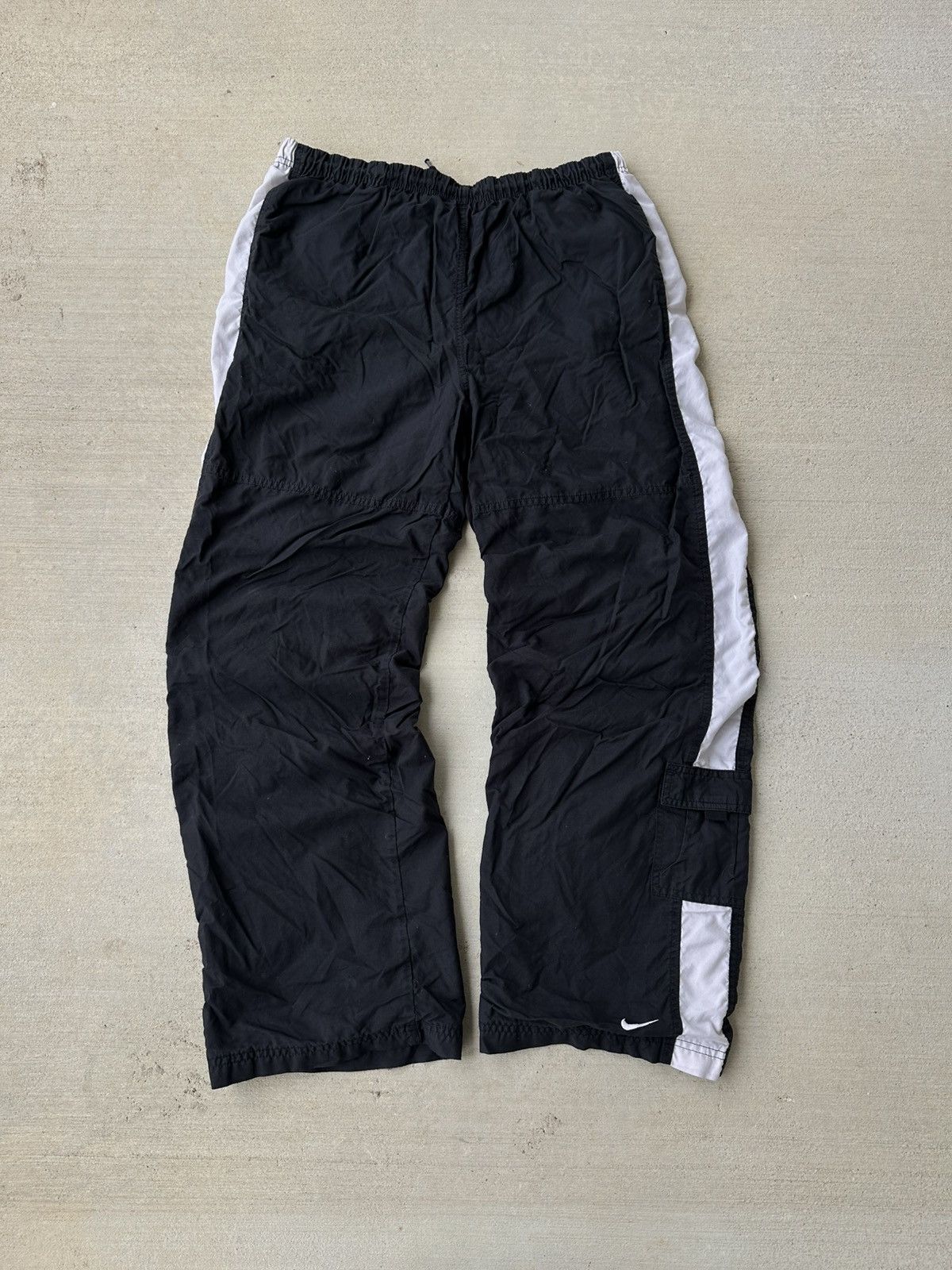 Other Vintage Nike Sweatpants Size US 34 / EU 50 - 2 Thumbnail