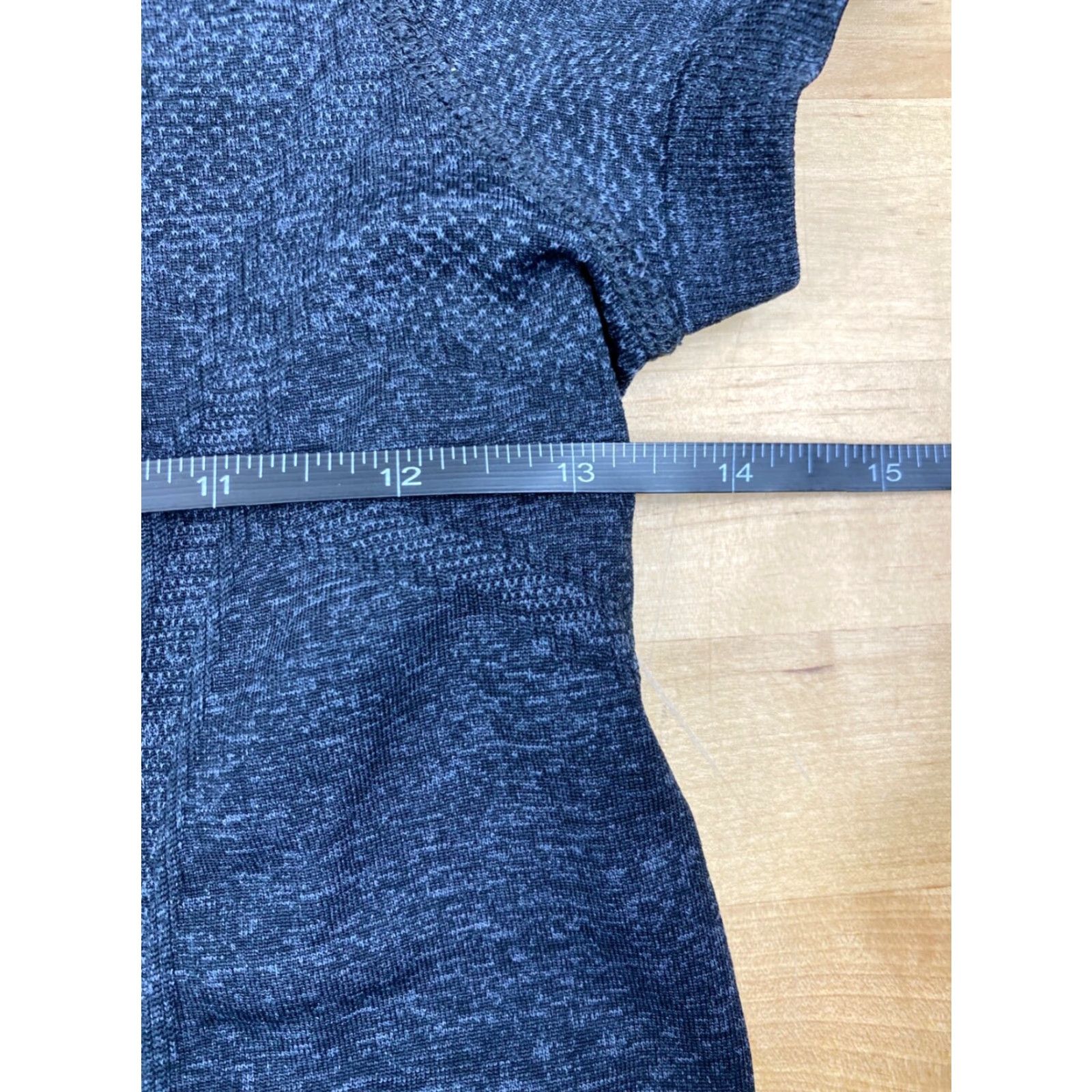 Athleta Athleta Womens Activewear Top Ruched XS Gray Short Sleeve T-Shirt Pullover Breathable Lightweight Stretch Size XS / US 0-2 / IT 36-38 - 5 Thumbnail