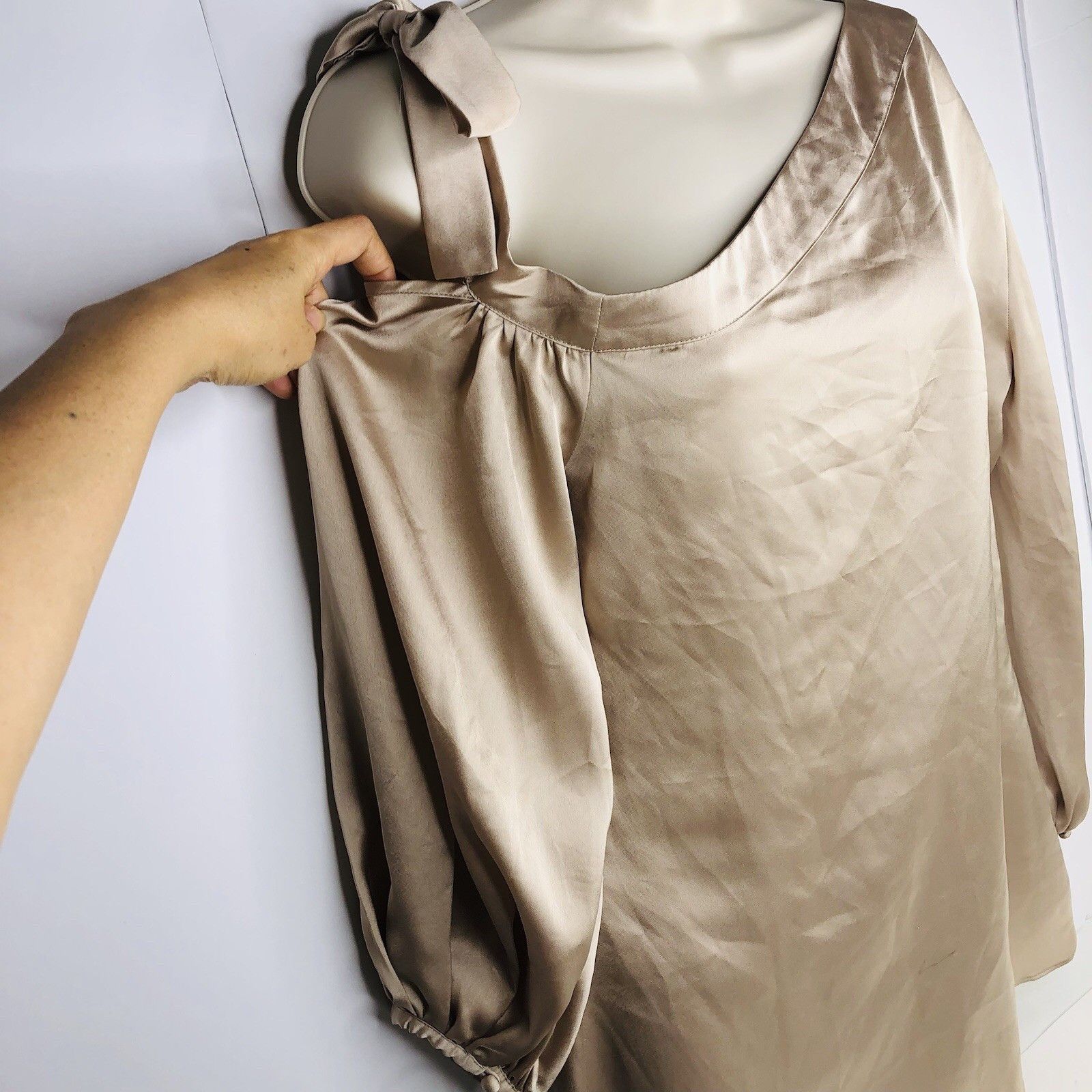 Banana Republic Banana Republic One Side Off The Shoulder Top Blouse S Size S / US 4 / IT 40 - 5 Thumbnail