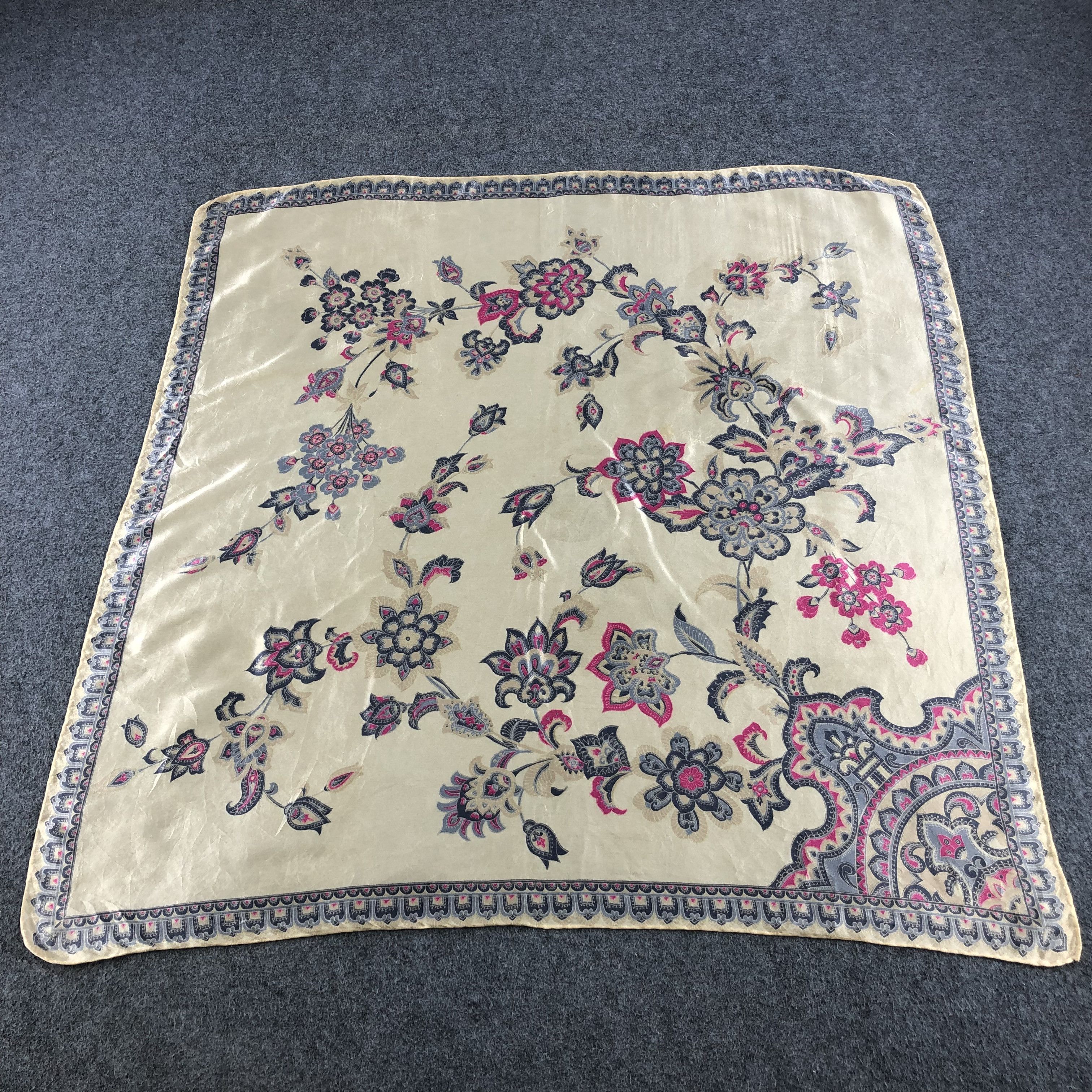 Vintage Vintage Luxury Design Floral Silk Scarf M311 Size ONE SIZE - 2 Thumbnail