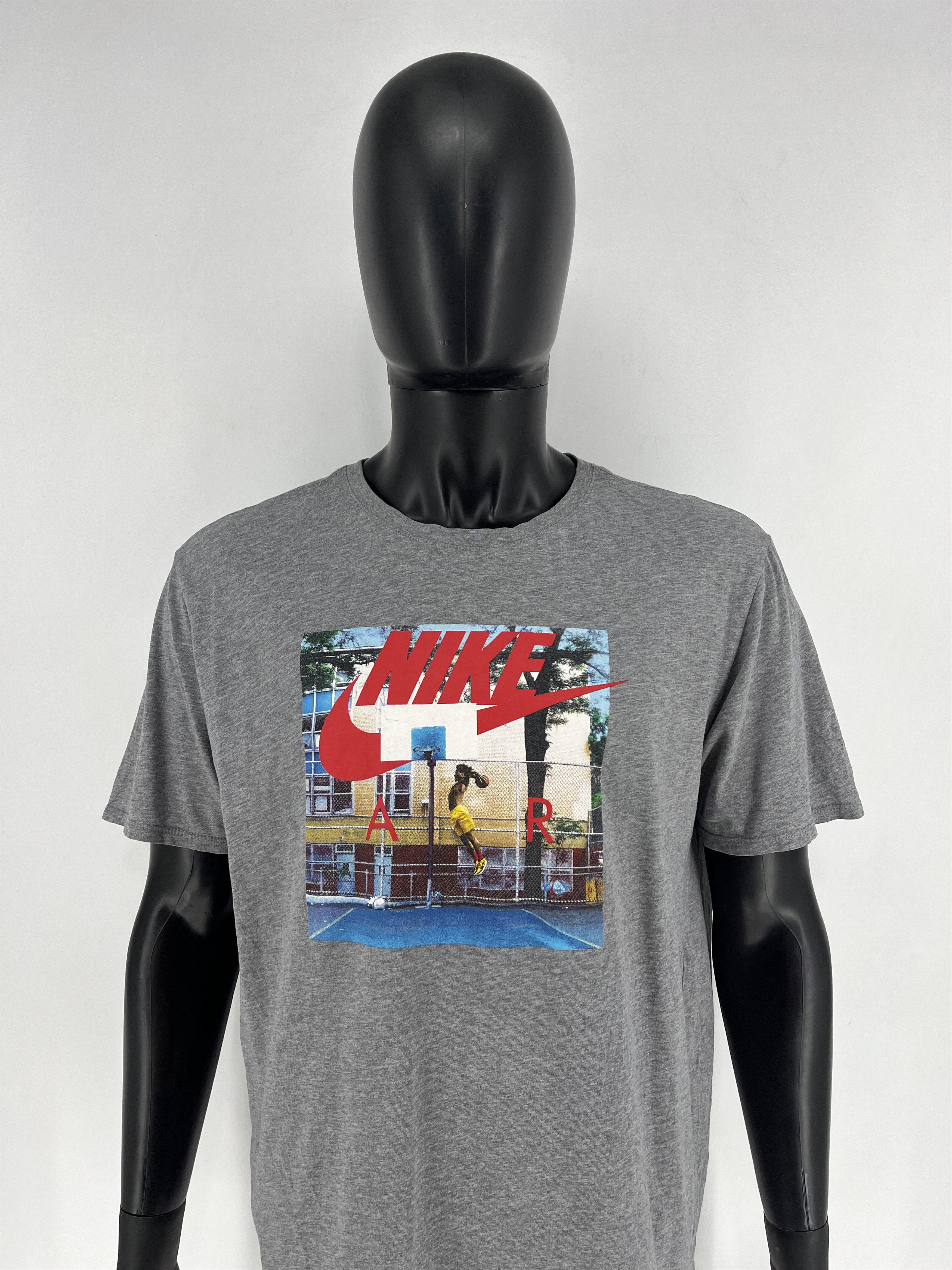 Nike Vintage Y2K Nike Air Center Swoosh Logo T-Shirt Size US XL / EU 56 / 4 - 1 Thumbnail
