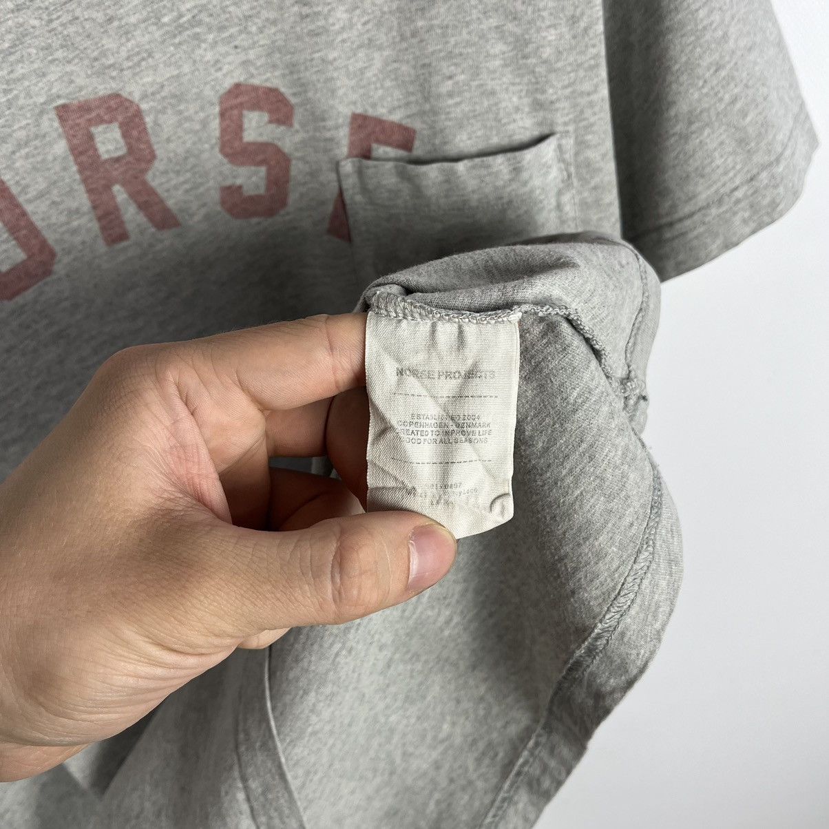 Norse Projects Norse Projects big logo pocket tee Size US L / EU 52-54 / 3 - 9 Thumbnail