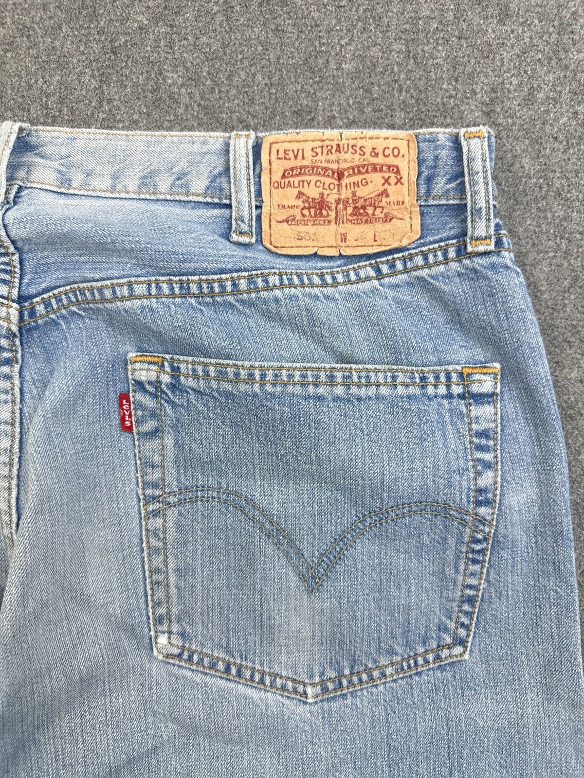 Levi's Vintage Levis 501 Faded Blue Jeans S0003 Size US 37 - 12 Thumbnail