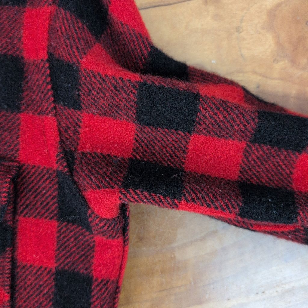 Vintage × Woolrich Woolen Mills Vintage Woolrich Heavy Wool Red & Black Check Shirt Size US S / EU 44-46 / 1 - 5 Thumbnail