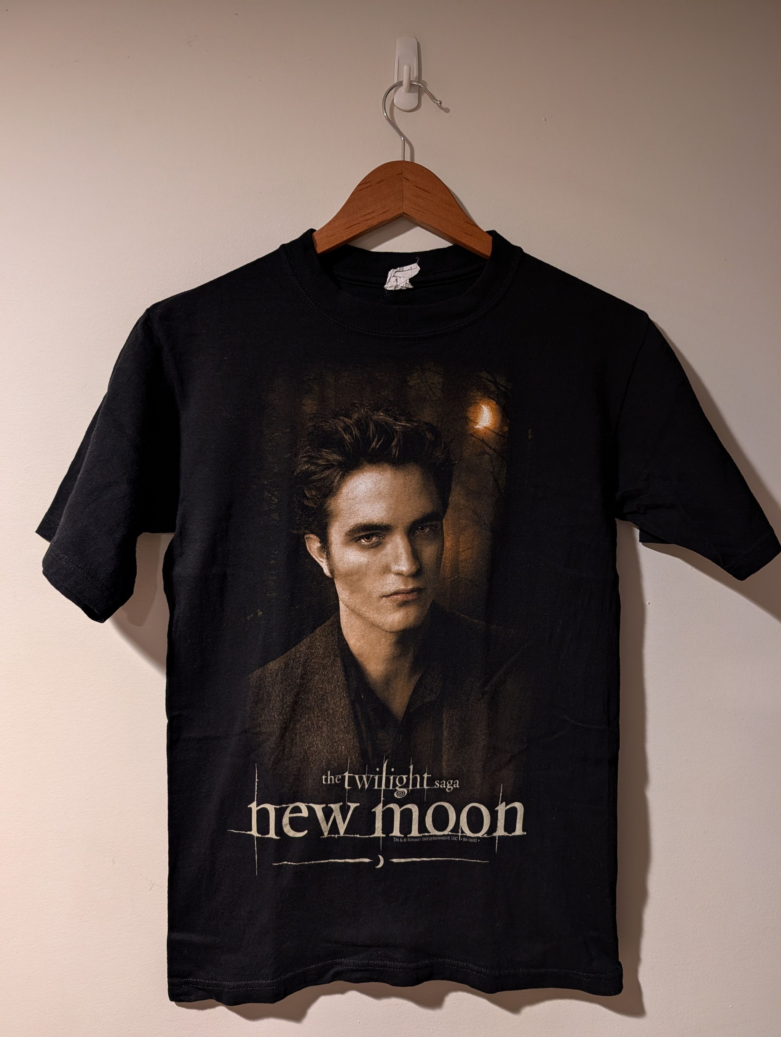 Anvil Y2K Twilight New Moon Edward Cullen Unisex Shirt Promo Size US S / EU 44-46 / 1 - 1 Thumbnail