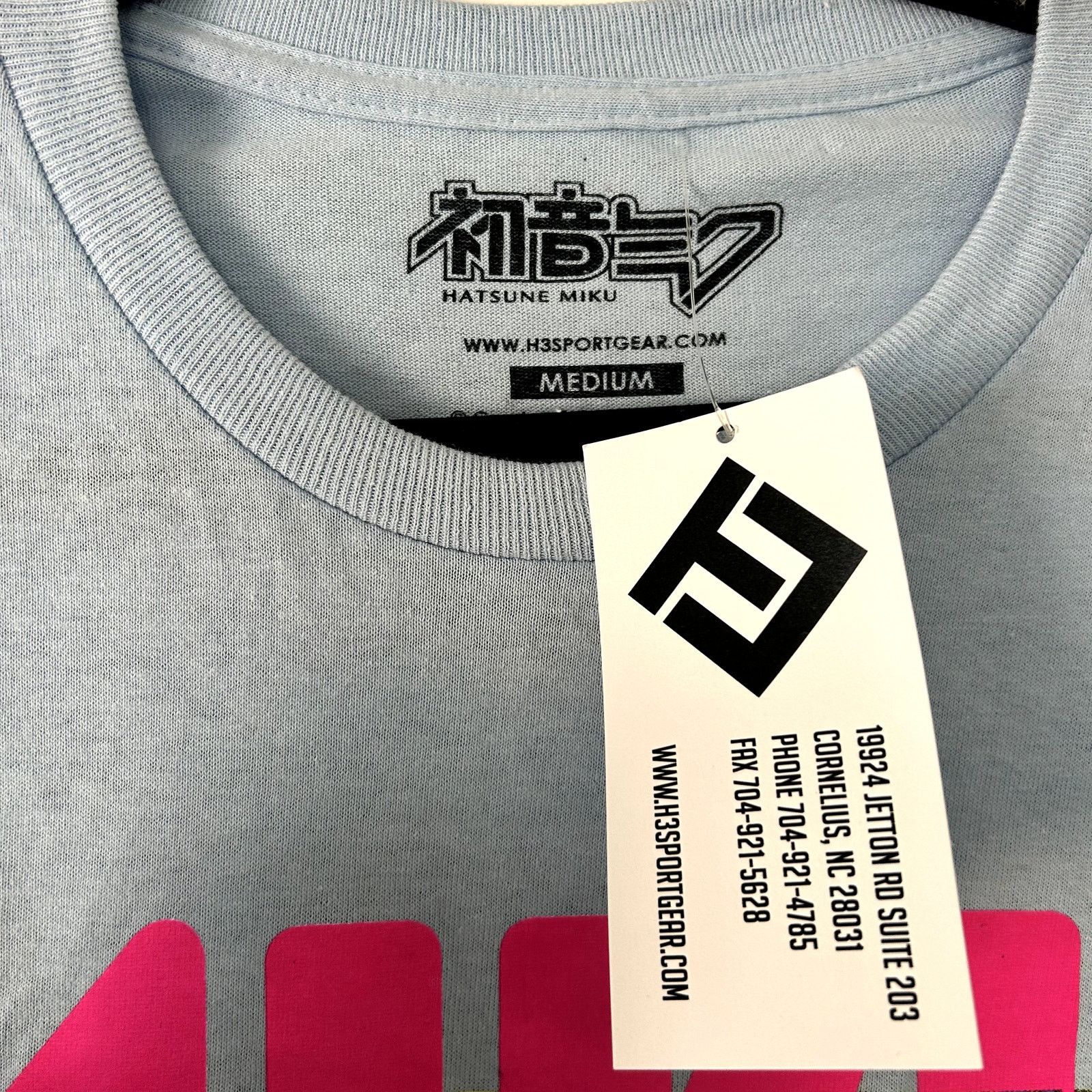Anime NWT Hatsune Miku leek shirt Size US M / EU 48-50 / 2 - 3 Thumbnail