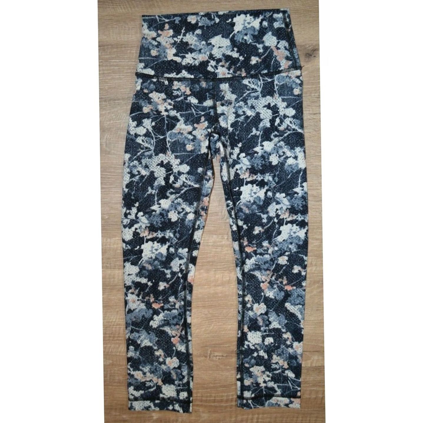 Lululemon Lululemon Leggings Crop 21" Wunder Under (Hi Rise) Size 2 Spring Multi Bloom Floral Womens Size ONE SIZE - 2 Thumbnail