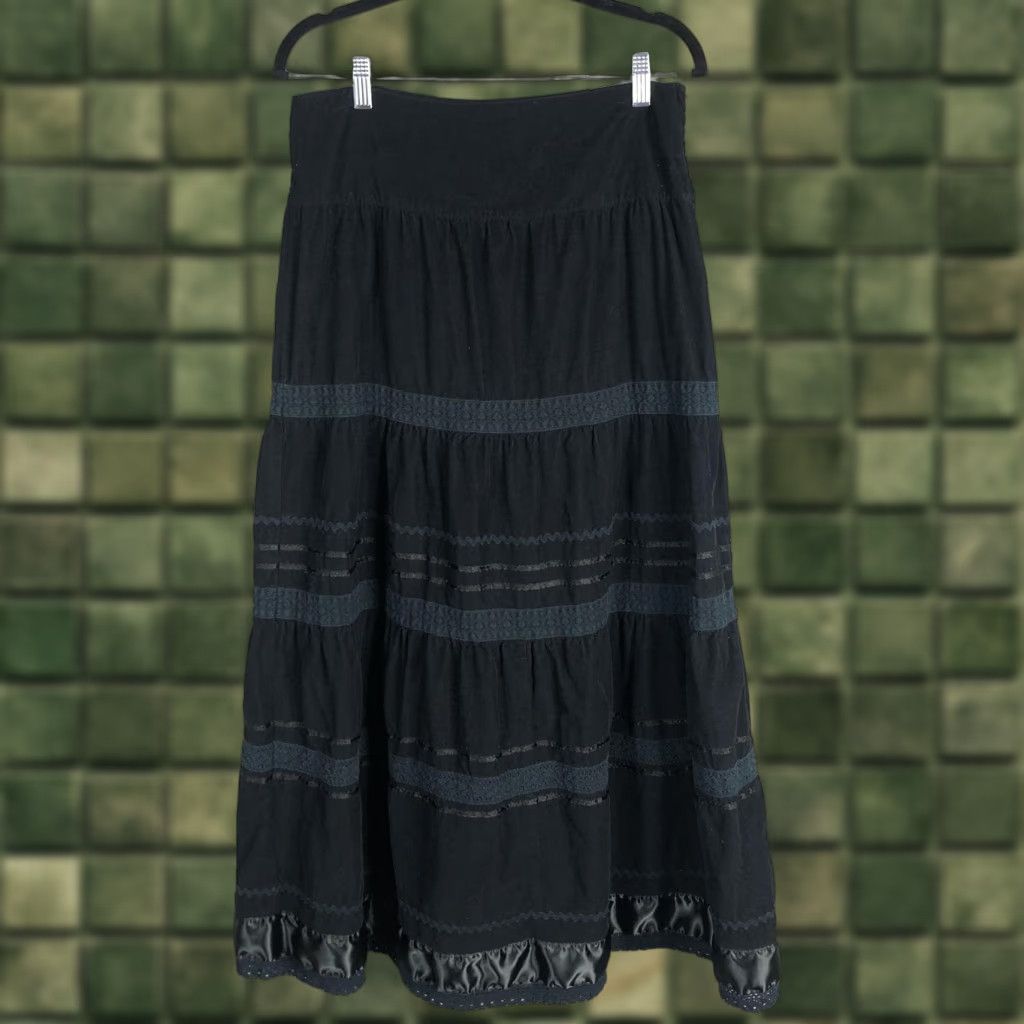 Boston Proper VINTAGE Boston Proper Skirt Womens 8 Black Maxi Corduroy Lace Boho Peasant Whimsigoth Size 30" / US 8 / IT 44 - 1 Thumbnail