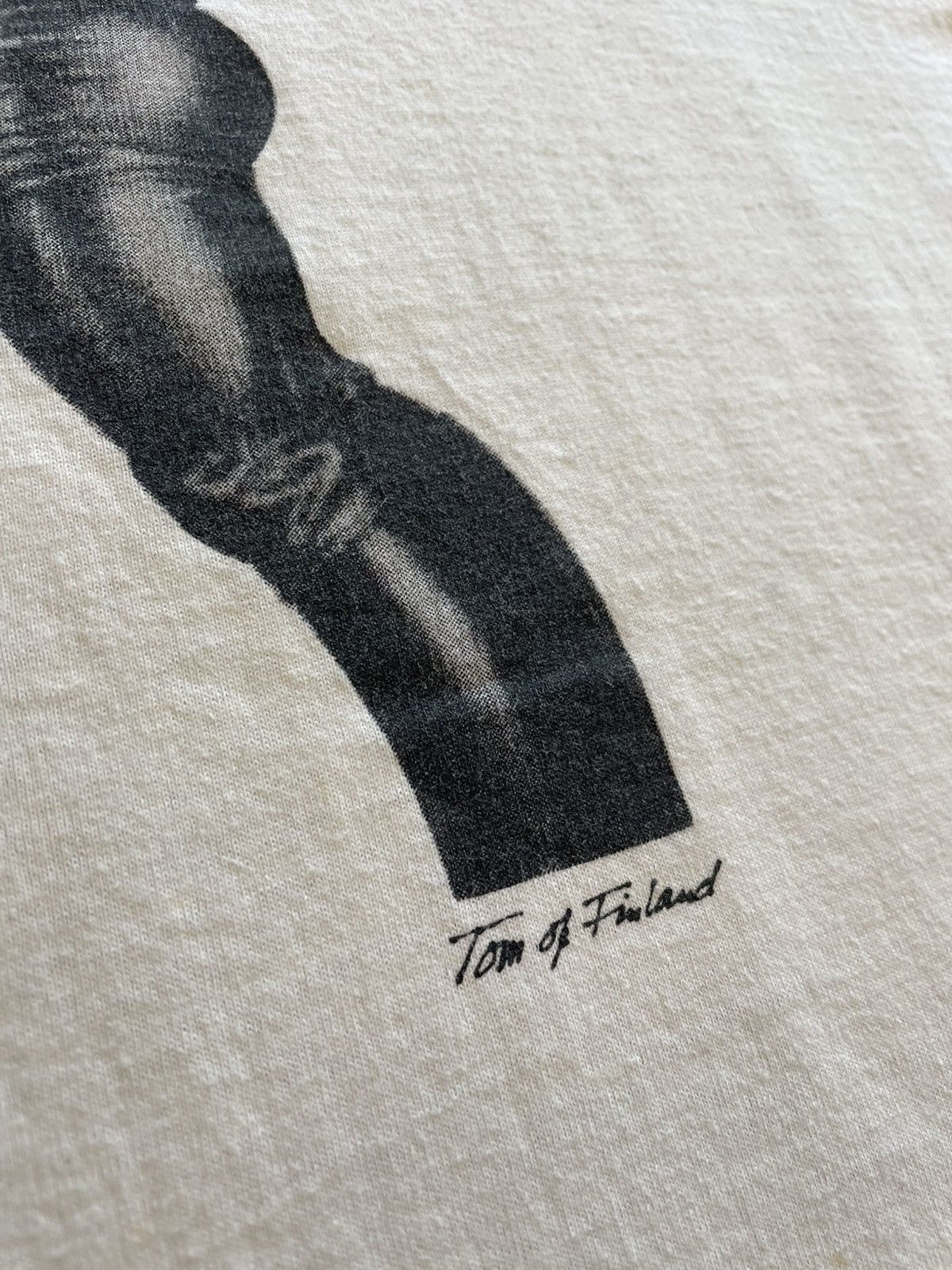 Other Vintage Tom of Finland Lgtbq gay bdsm muscle police art tee Size US L / EU 52-54 / 3 - 3 Thumbnail