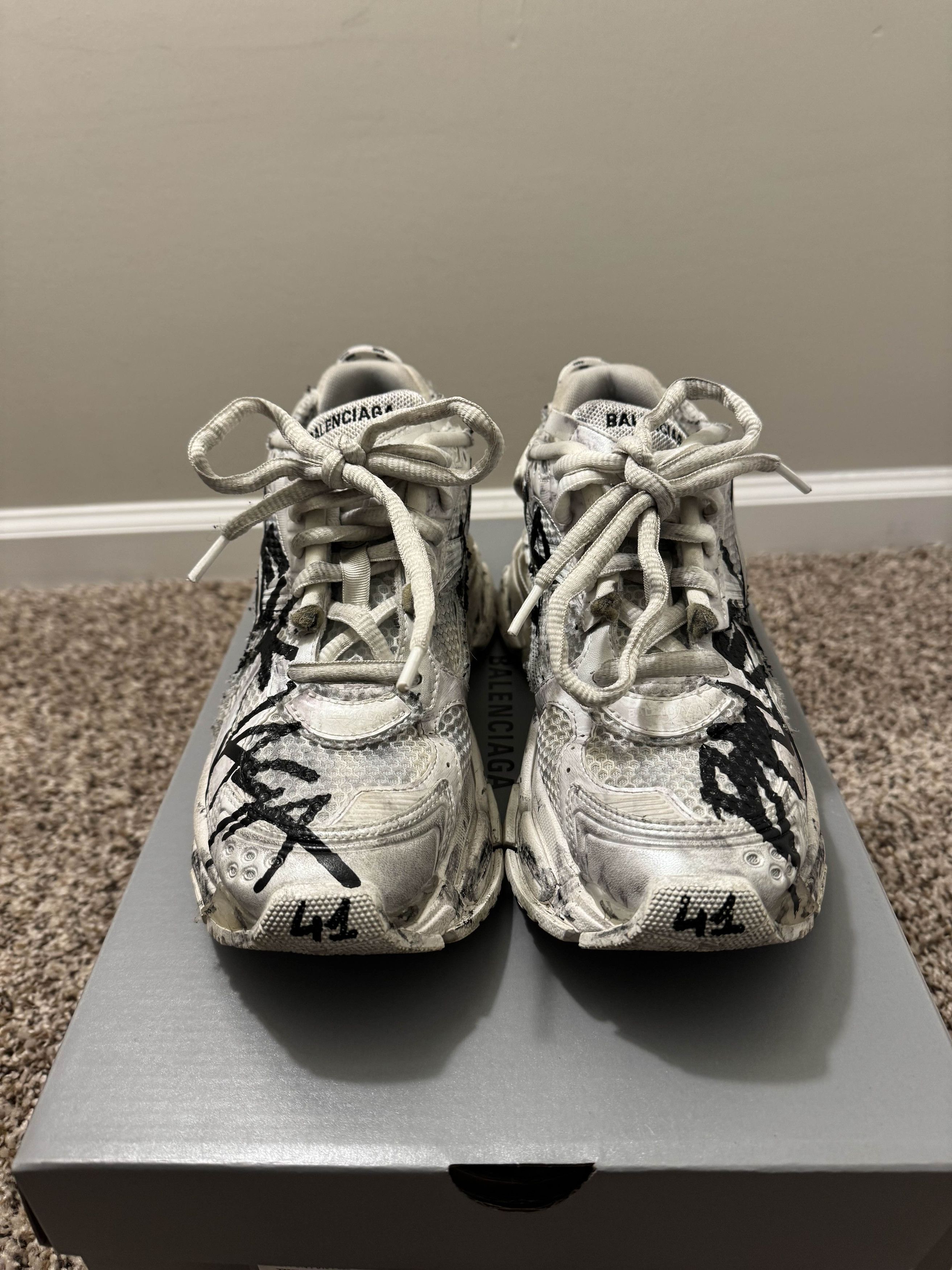 Balenciaga BALENCIAGA RUNNER WHITE GRAFFITI | Grailed