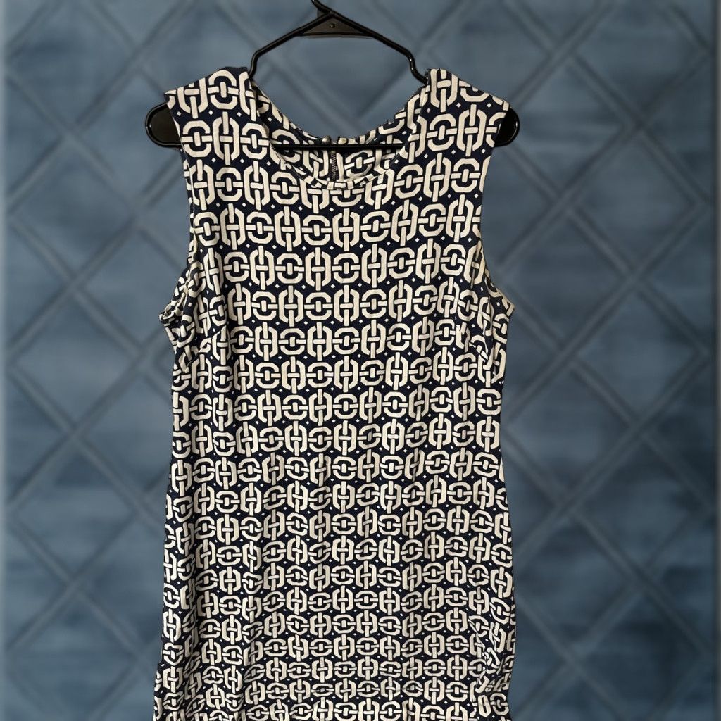 Banana Republic VINTAGE Banana Republic Women's Dress Size 12 Knee Length Sheath Link Pattern Sleeveless Business Casual Blue and White Size XL / US 12-14 / IT 48-50 - 1 Thumbnail