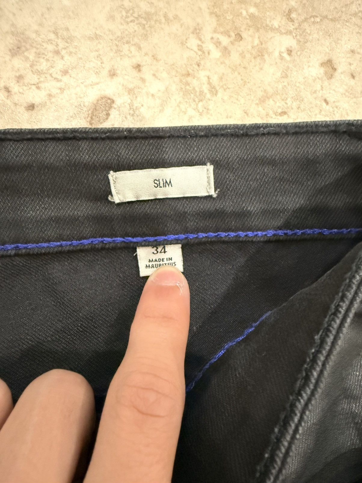 Calvin Klein Calvin Klein waxed jeans Size US 34 / EU 50 - 2 Thumbnail