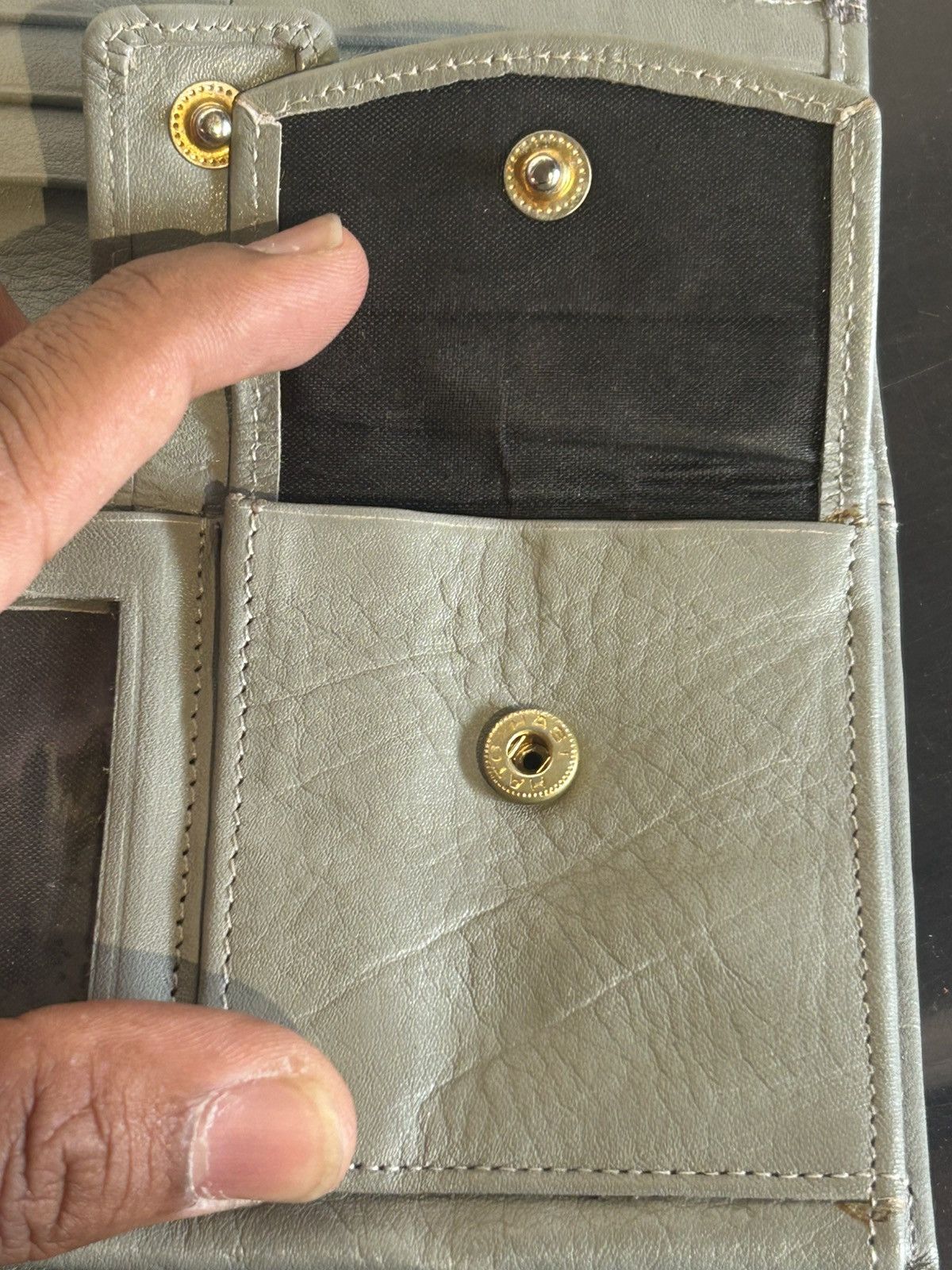 Salvatore Ferragamo Ferragamo Vintage Leather Gray Wallet Size ONE SIZE - 10 Thumbnail