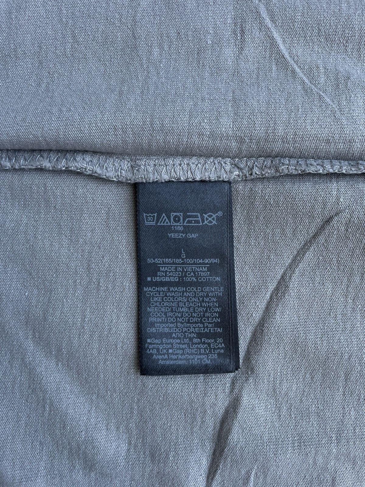 Yeezy gap tee unreleased light grey