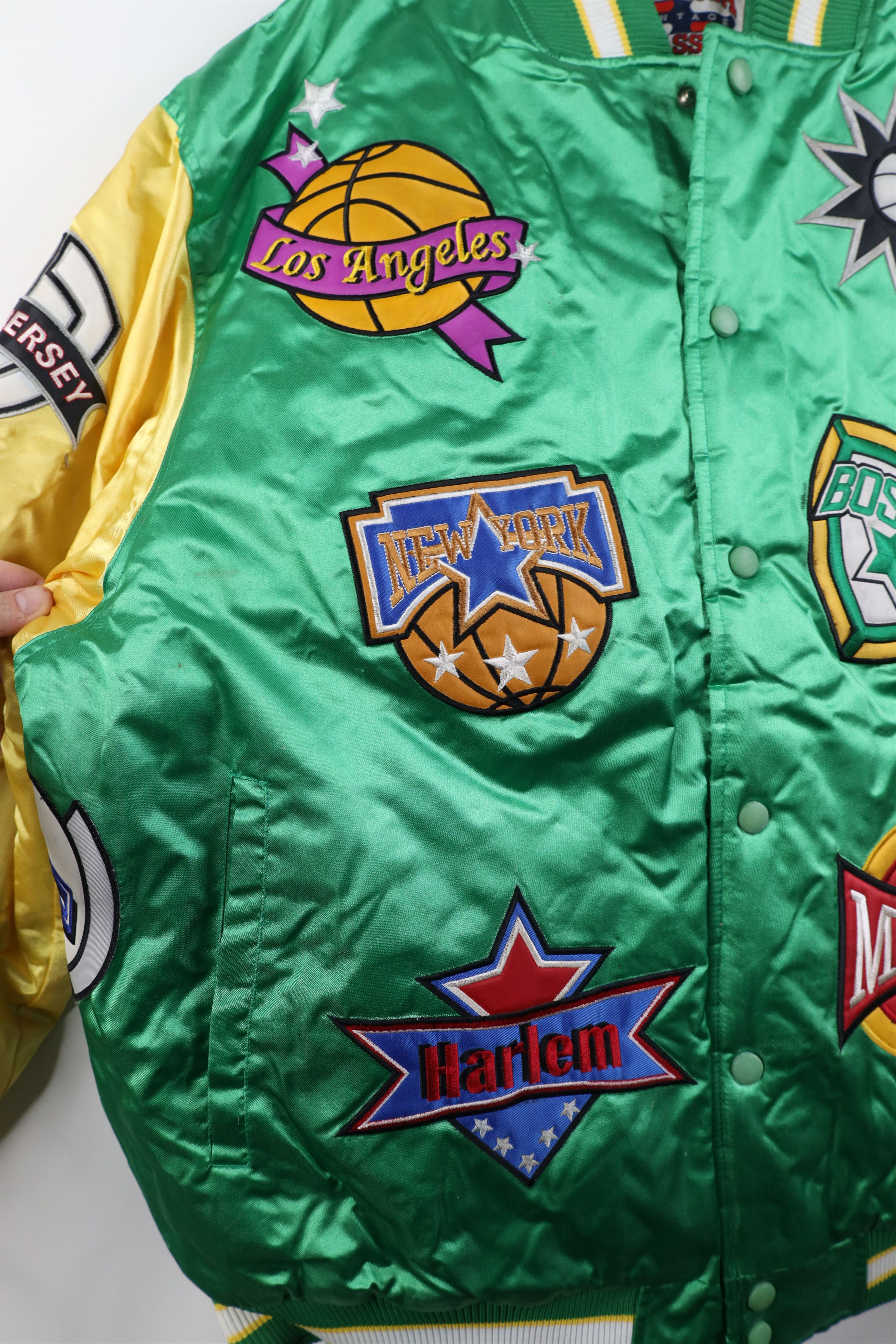 Vintage Deadstock Vintage 90s Quilted Satin Bomber Jacket Green Size US XL / EU 56 / 4 - 7 Thumbnail