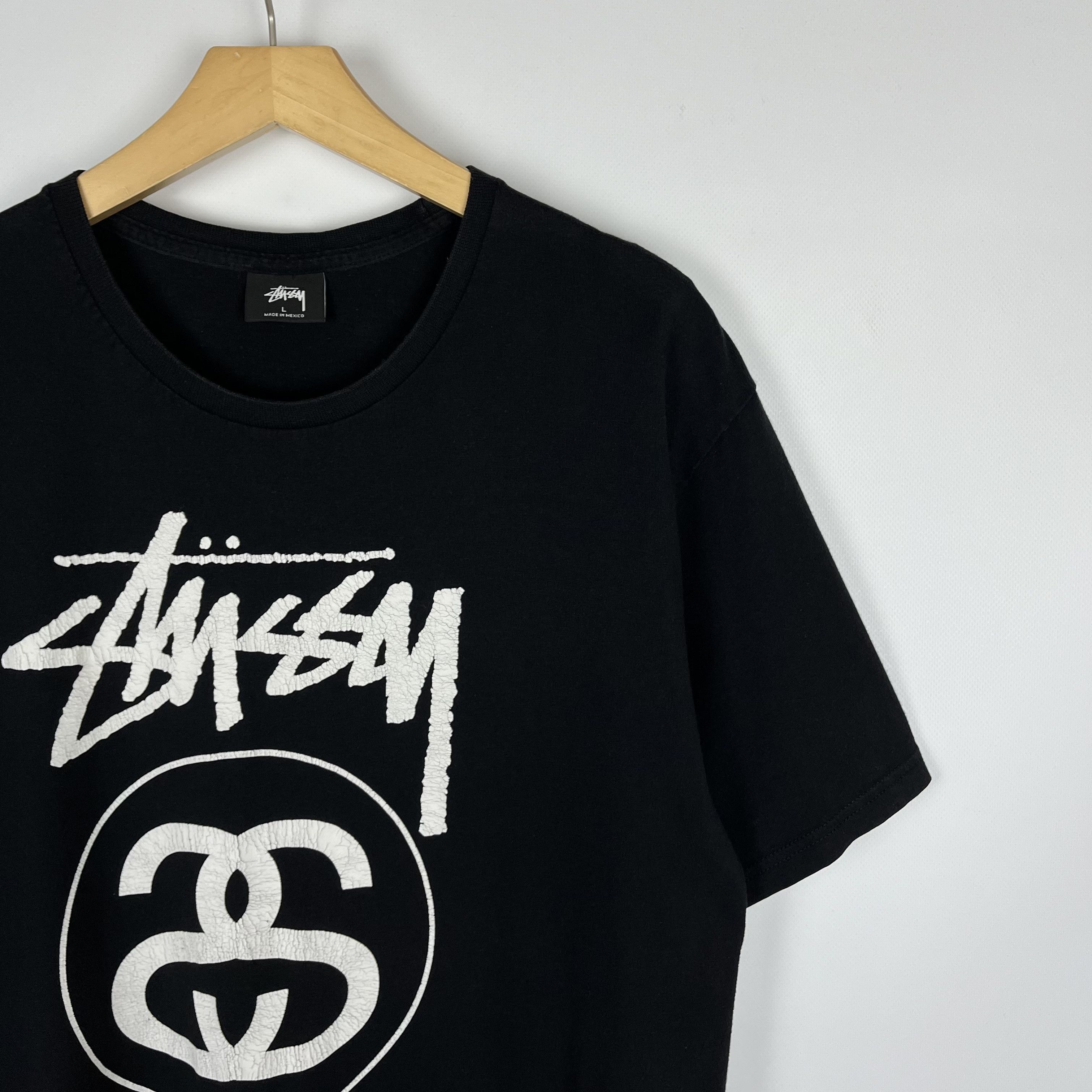 Stussy Vintage Stussy Y2K Graffiti Big Logo T Shirt 00’s Size US L / EU 52-54 / 3 - 2 Thumbnail