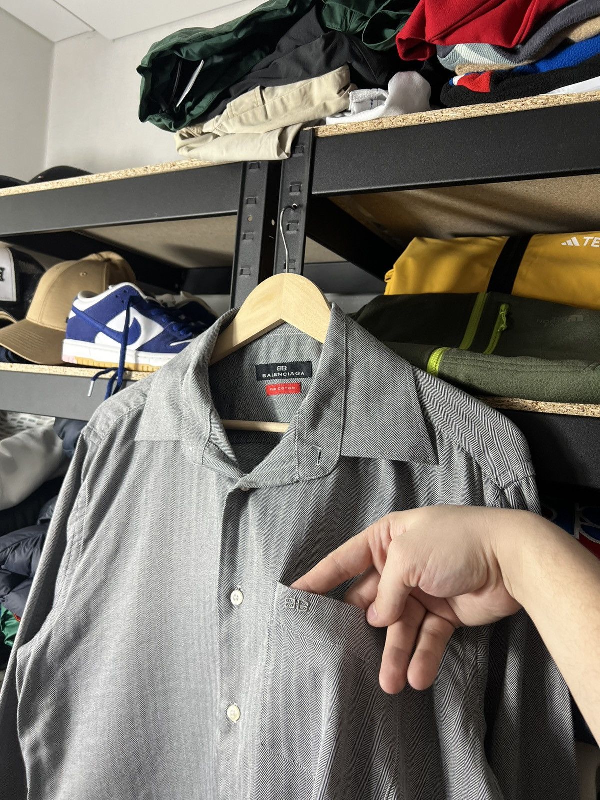 Balenciaga Balenciaga Pure Cotton Herringbone Button-Up Shirt – Size 44 Size US M / EU 48-50 / 2 - 3 Thumbnail