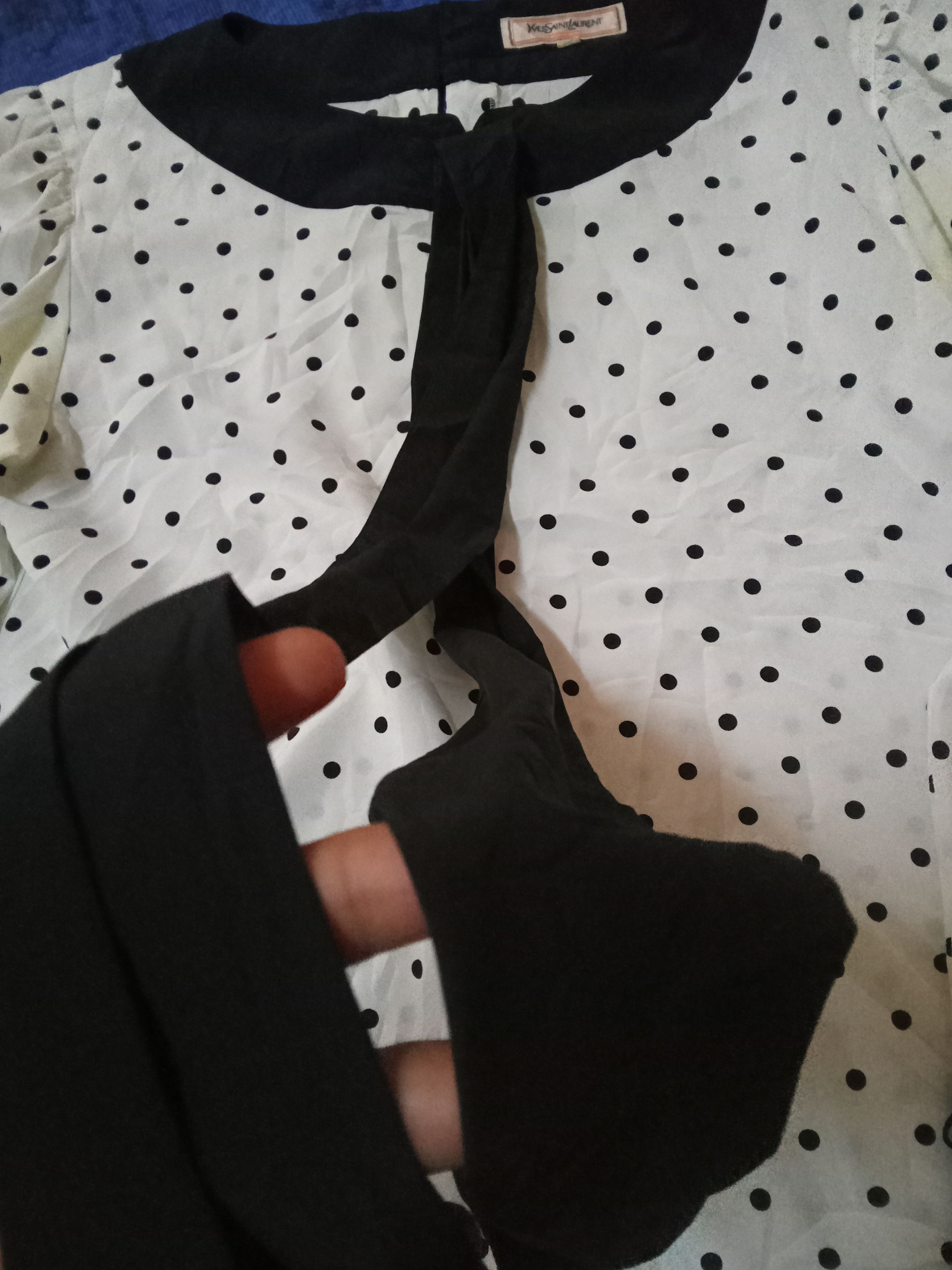 Yves Saint Laurent Yves Saint Laurent chemisiers Polkadots Blouse Size M / US 6-8 / IT 42-44 - 7 Thumbnail
