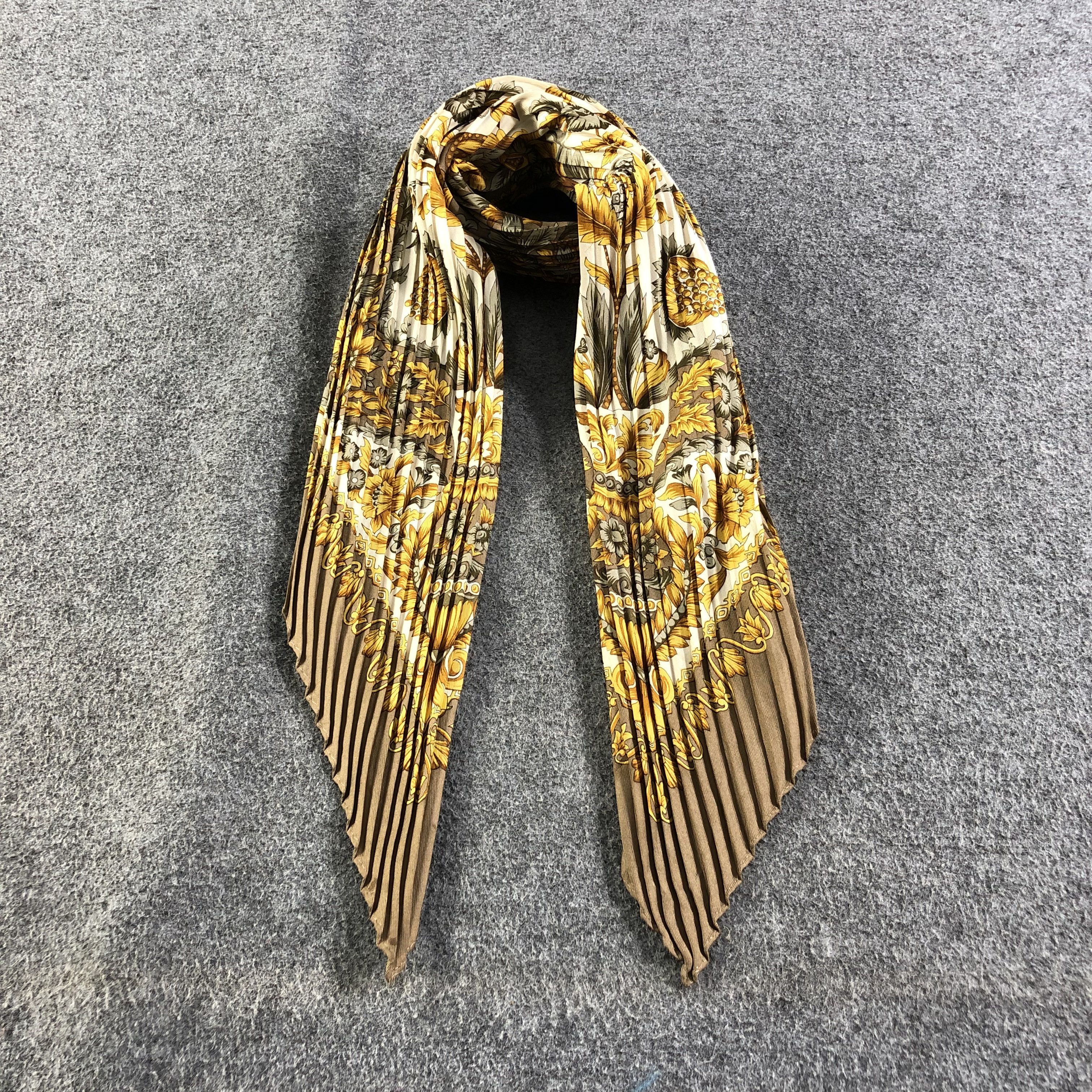 Japanese Brand Luxury Floral Pleated Scarf M463 Size ONE SIZE - 2 Thumbnail
