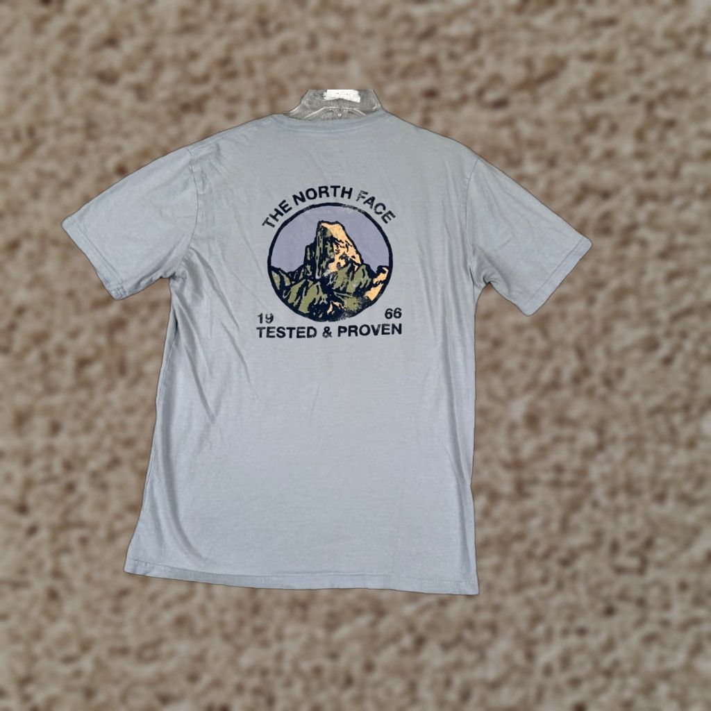 The North Face The North Face Shirt Men Small Blue Short Sleeve Crew Neck Cotton-Blend Logo All Seasons Breathable Mens Size US S / EU 44-46 / 1 - 1 Thumbnail