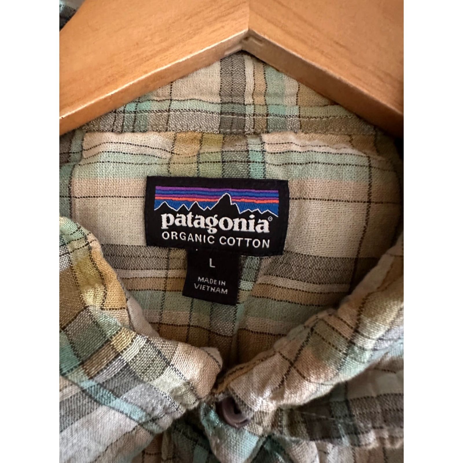 Patagonia Patagonia Shirt Mens Short Sleeve Button-Down Green Plaid Organic Cotton Large Size US L / EU 52-54 / 3 - 3 Thumbnail