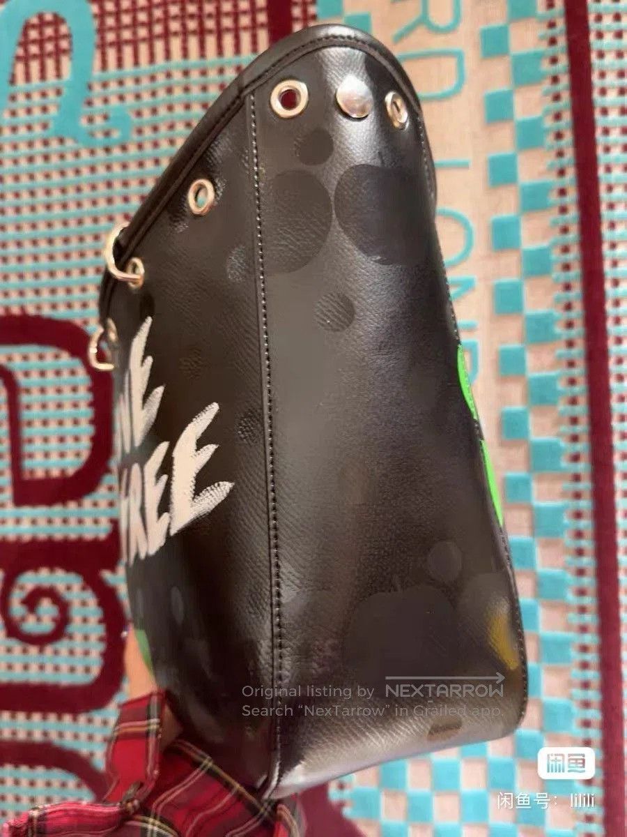 Comme des Garcons CDG Minami Aoyama Beatles Apple Tote. Size ONE SIZE - 2 Thumbnail