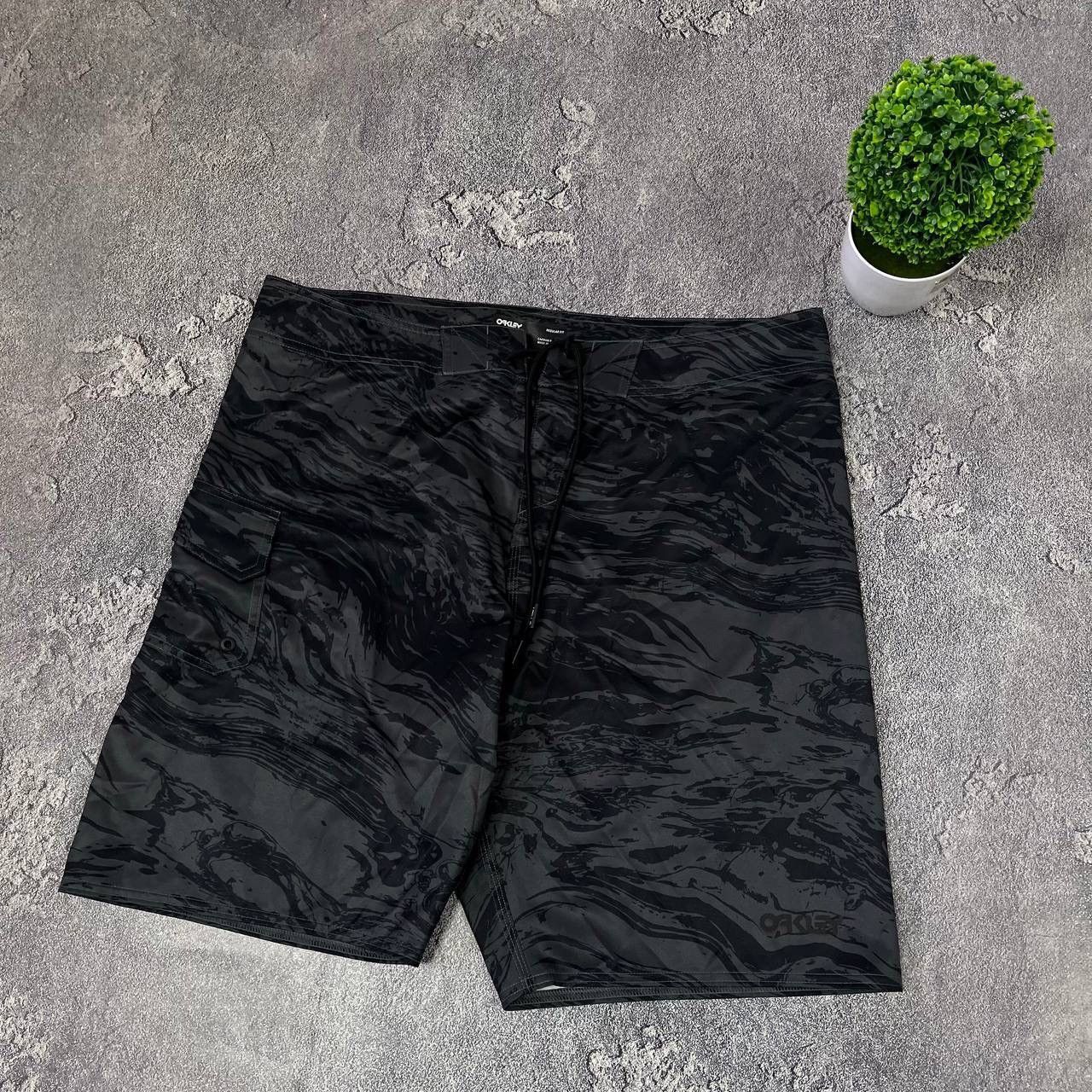 Oakley Oakley Kana 21 2.0 Boardshorts Casual Y2K Hype mens sz 36 Size US 36 / EU 52 - 2 Thumbnail