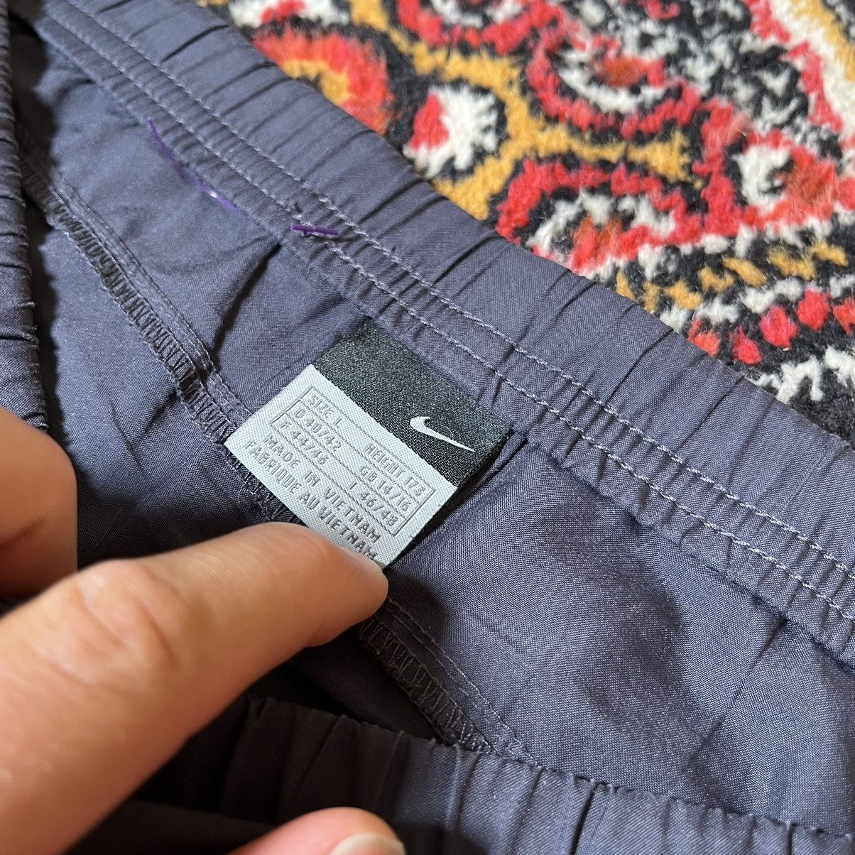 Nike × Vintage VINTAGE NYLON NIKE PANTS WITH STRIPES🎯 Size US 42 / EU 58 - 7 Thumbnail