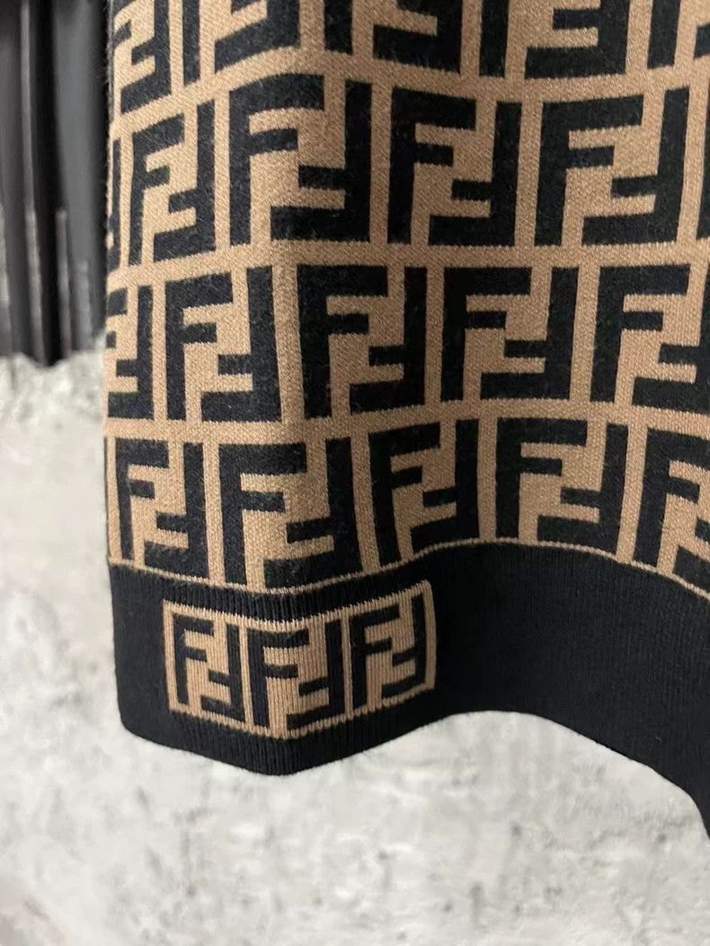 Fendi Fendi Brown Logo Print Short Sleeve Knit Top Size US M / EU 48-50 / 2 - 5 Thumbnail