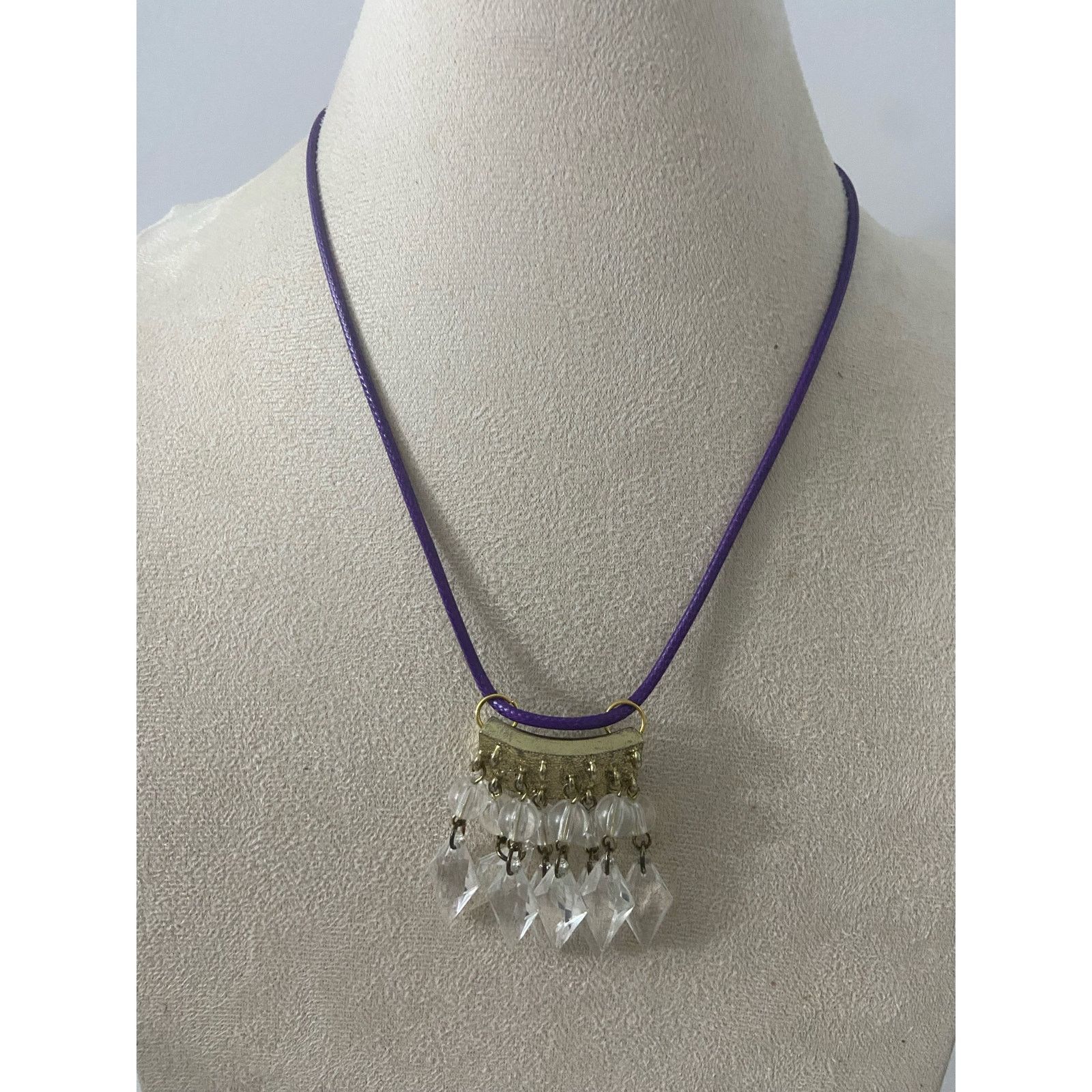 Handmade clear bead pendant necklace Size ONE SIZE - 1 Thumbnail