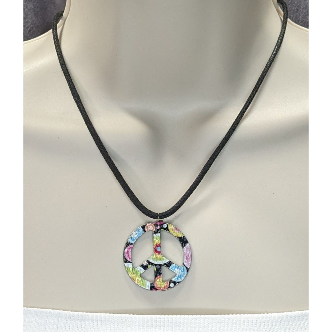 Other Rainbow Floral Hippie Peace Sign Pendant Necklace Size ONE SIZE - 3 Thumbnail