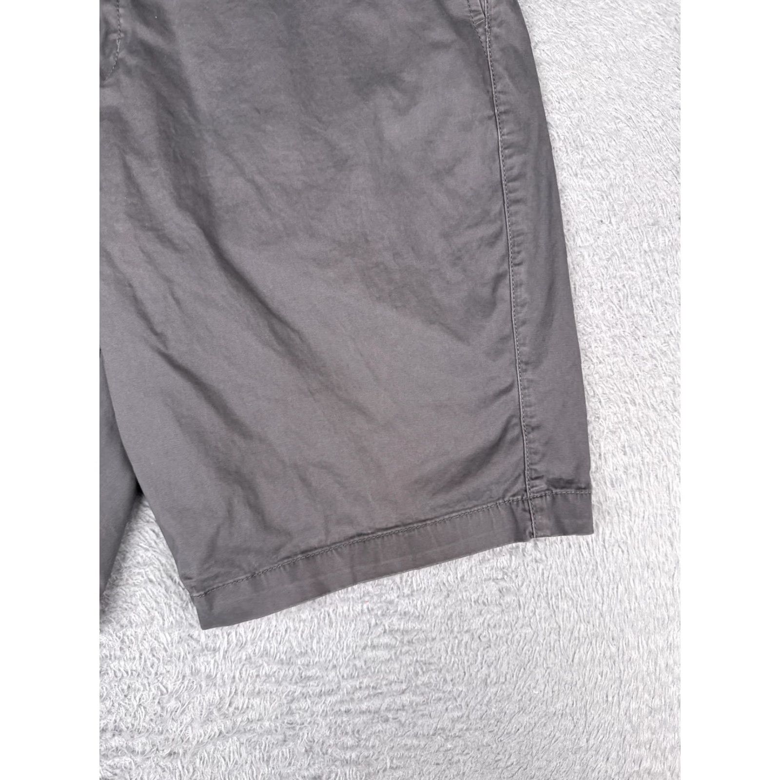 Tommy Bahama Tommy Bahama Shorts Mens 38 Gray Stretch Chino Flat Front Zip Fly Marlin Casual Pants Size US 38 / EU 54 - 2 Thumbnail