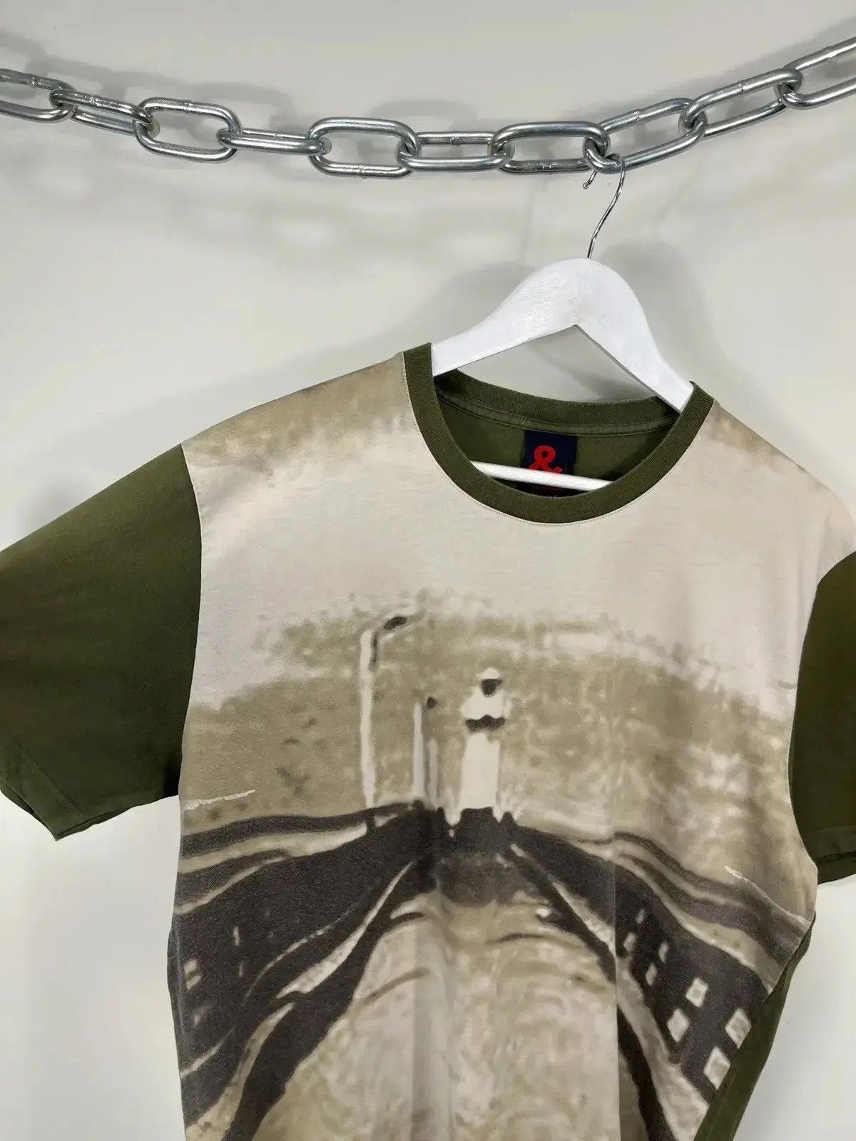 Dolce & Gabbana × Vintage Vintage Dolce & Gabbana Rare Pope Priest Logo Archival Tee Size US L / EU 52-54 / 3 - 3 Thumbnail
