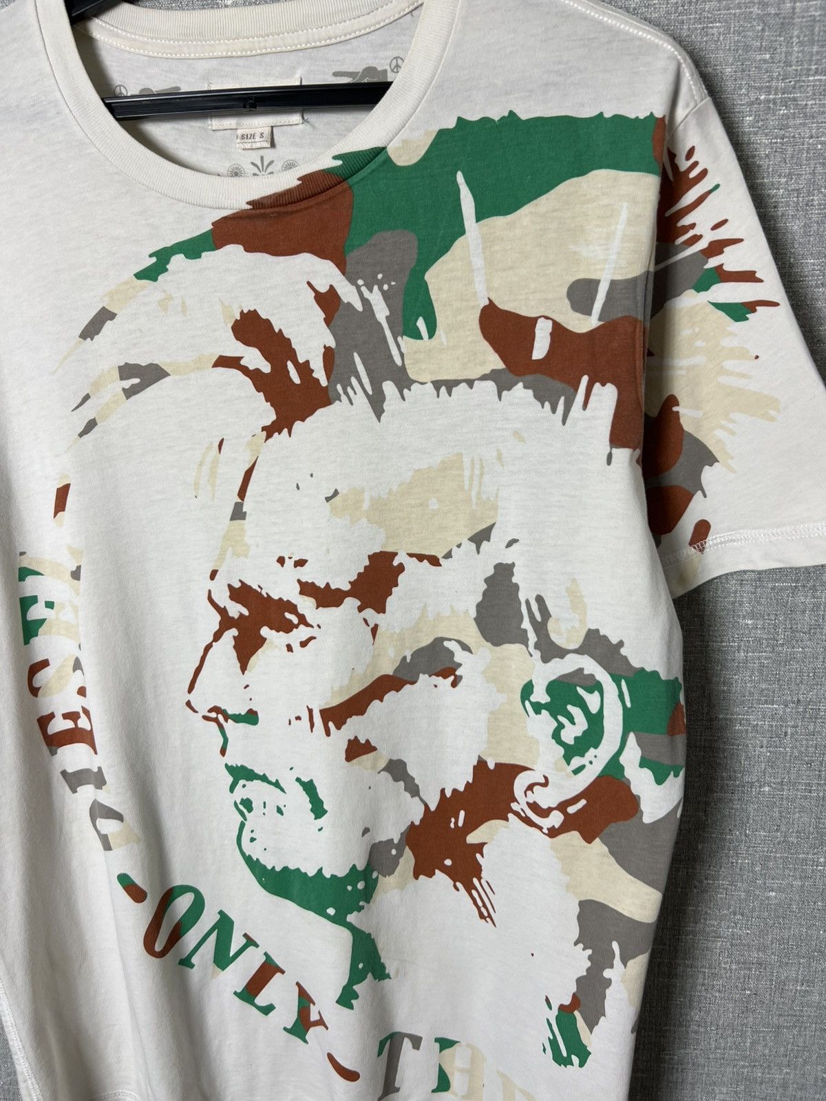 Diesel × Vintage Rare Vintage Diesel Big Logo Tee Men’s T-Shirt size S Size US S / EU 44-46 / 1 - 3 Thumbnail