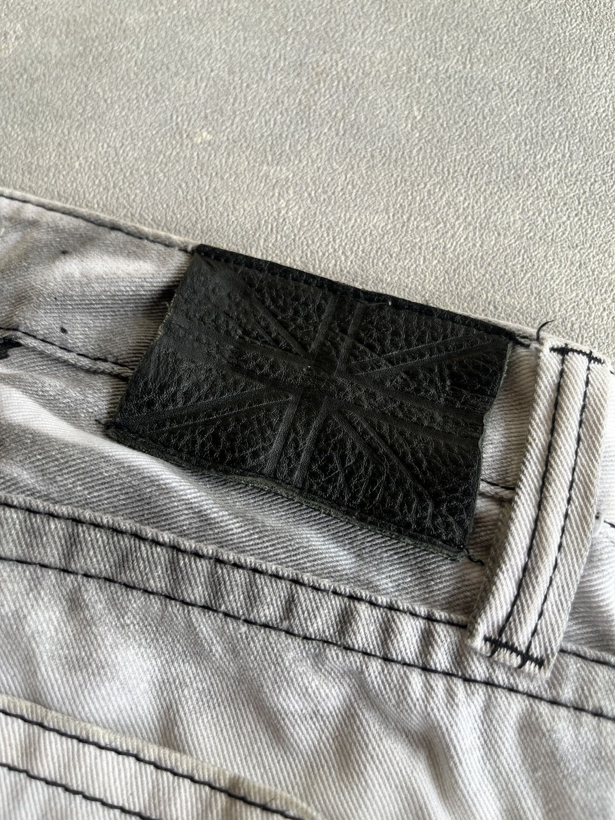 If Six Was Nine 2000’s Xfrm Flare Studded Painted Clawmark Boot Cut Pants Size US 29 - 8 Thumbnail