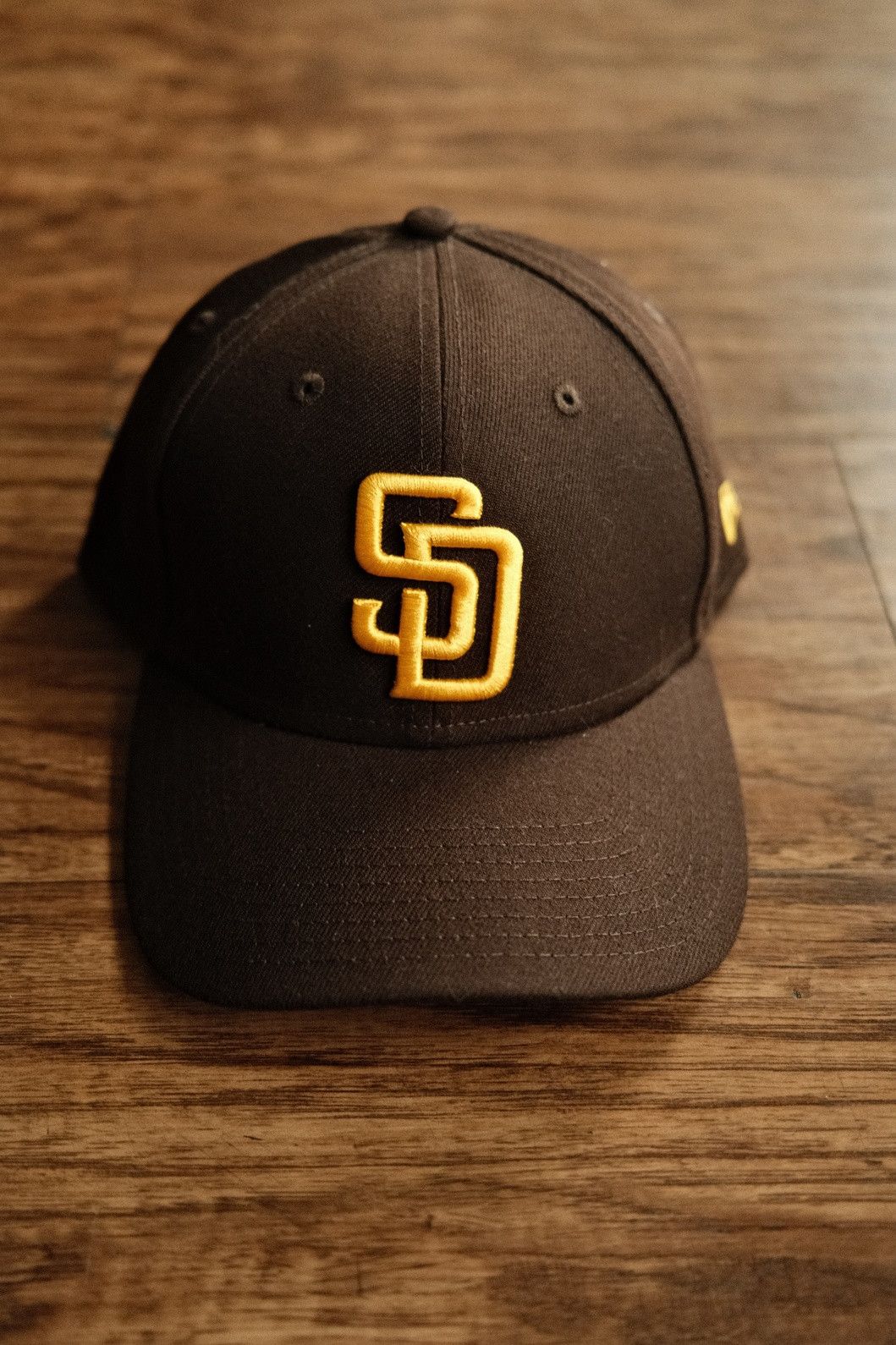 New Era San Diego Padres Velcro Strap Back Hat Size ONE SIZE - 1 Thumbnail