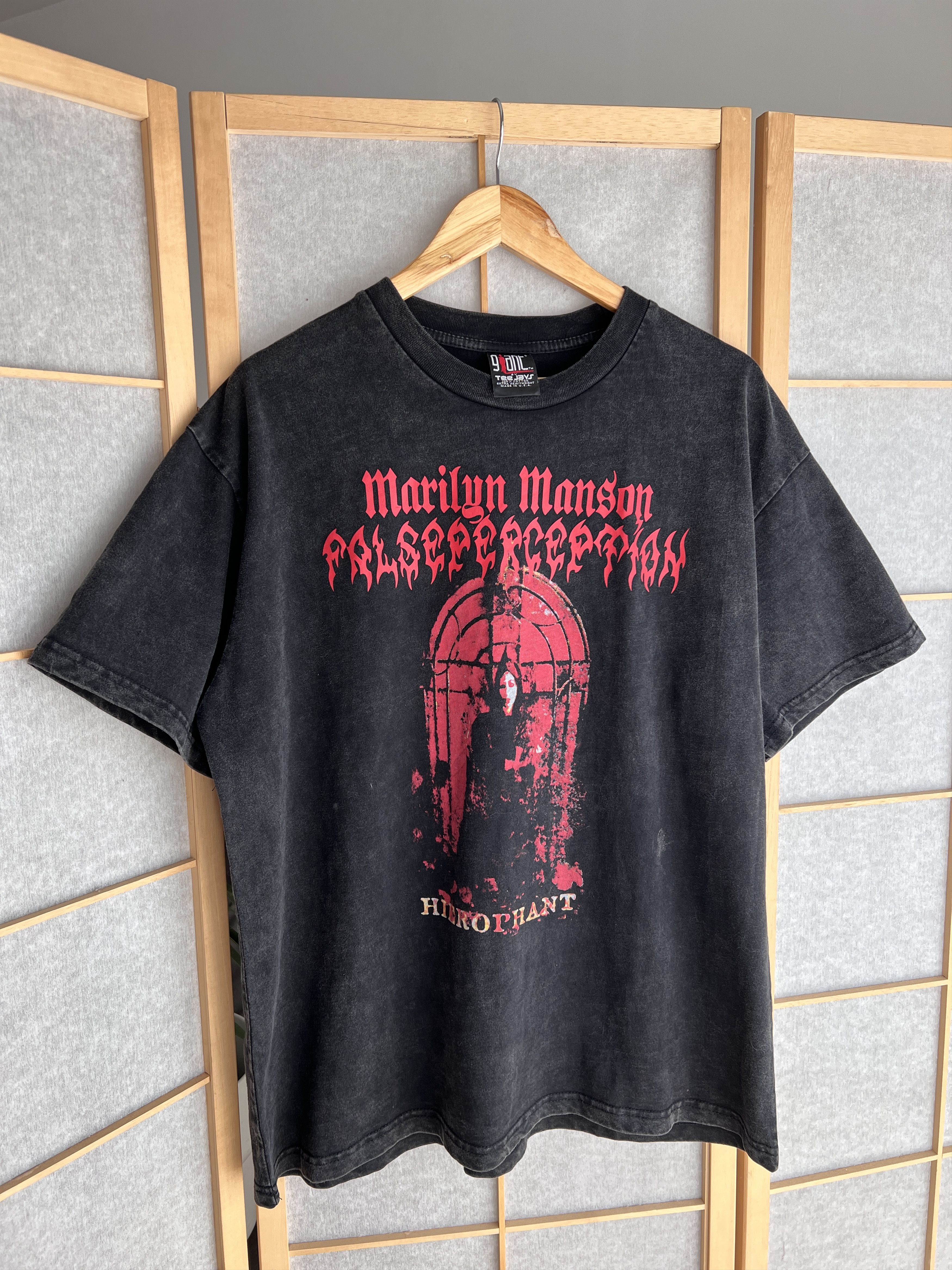 【00s】MARILYN MANSON vintage tシャツgiant XL Giant Vintage Marilyn Manson 2003 Band T-Shirt | Depop