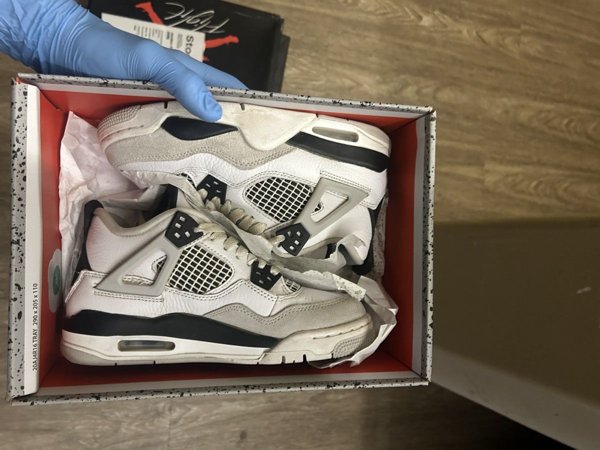 Jordan Brand Jordan 4 military black Size US 5 / EU 37 - 3 Thumbnail