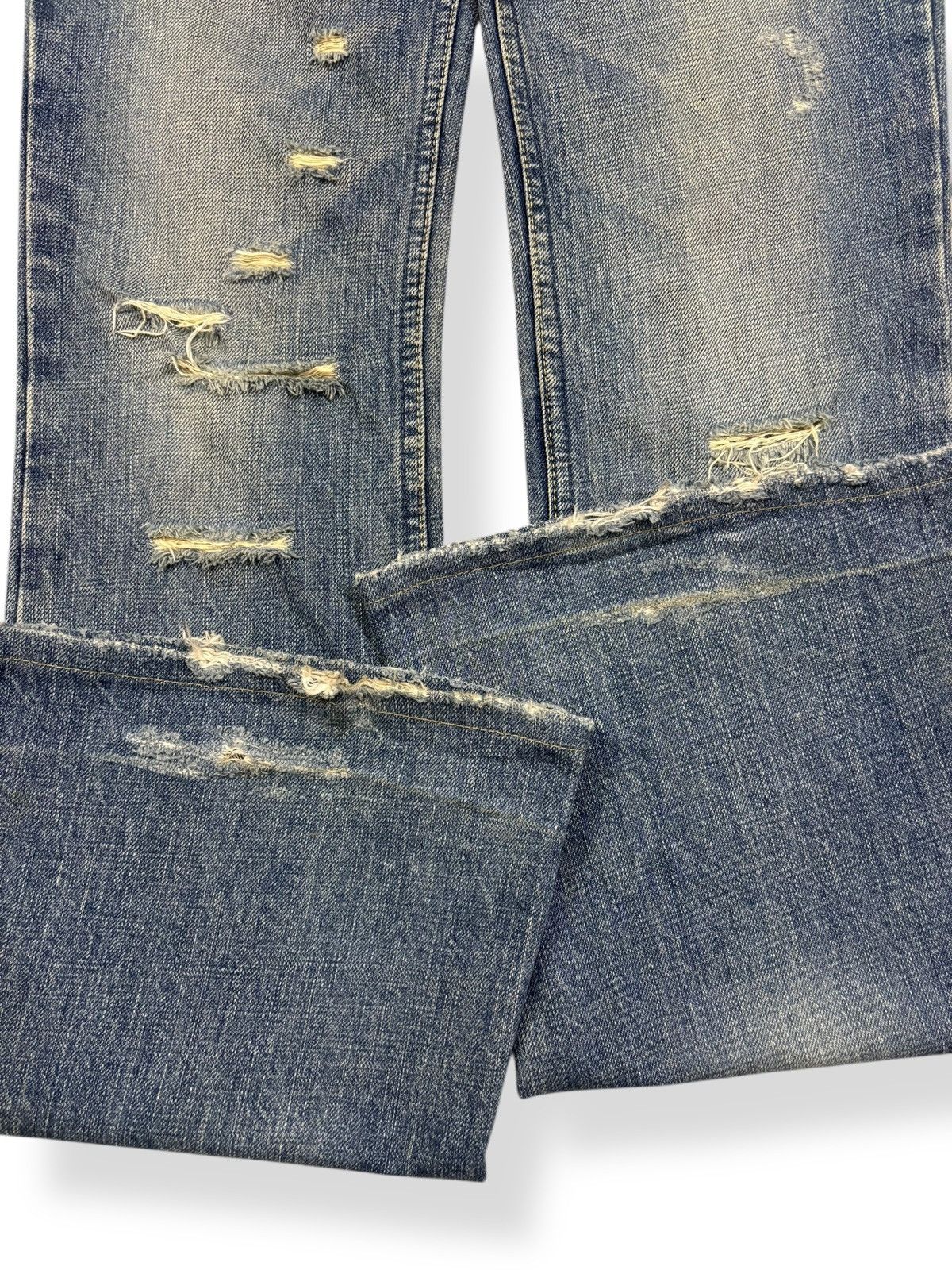 Le Grande Bleu (L.G.B.) Le Grande Bleu L.G.B. Wolfcut Flare Distressed Jeans Size US 29 - 10 Thumbnail