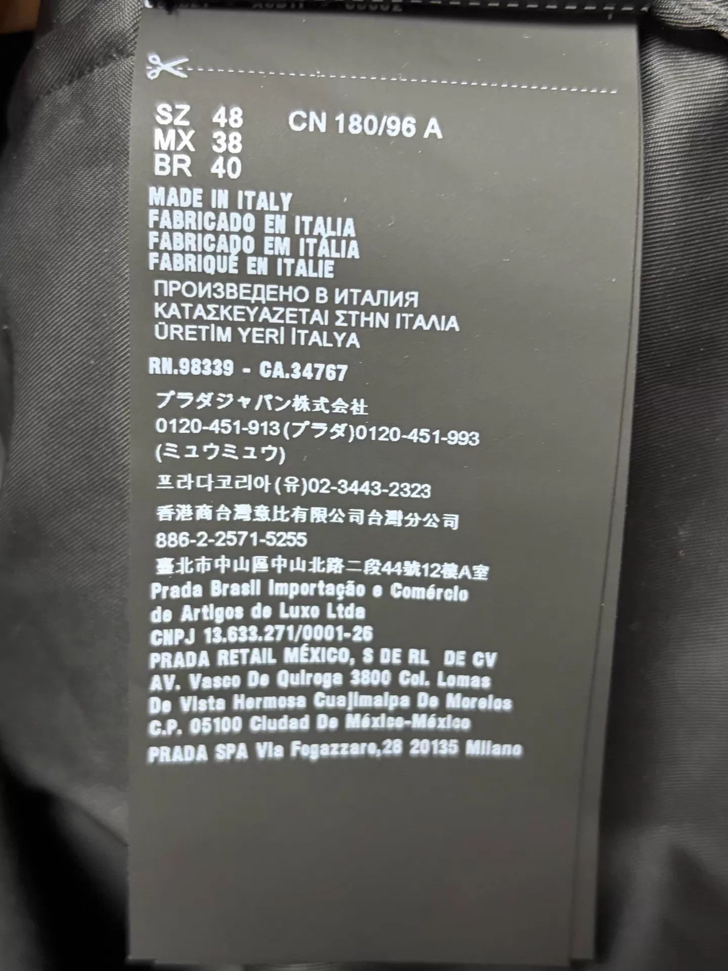 Prada Prada Men's Nylon Jacket 48 Triangle Metal Tag Size US M / EU 48-50 / 2 - 5 Thumbnail